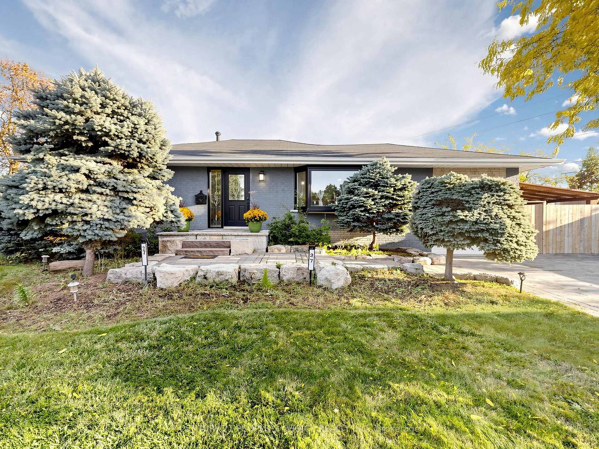 Photo of 27 Matlock Avenue