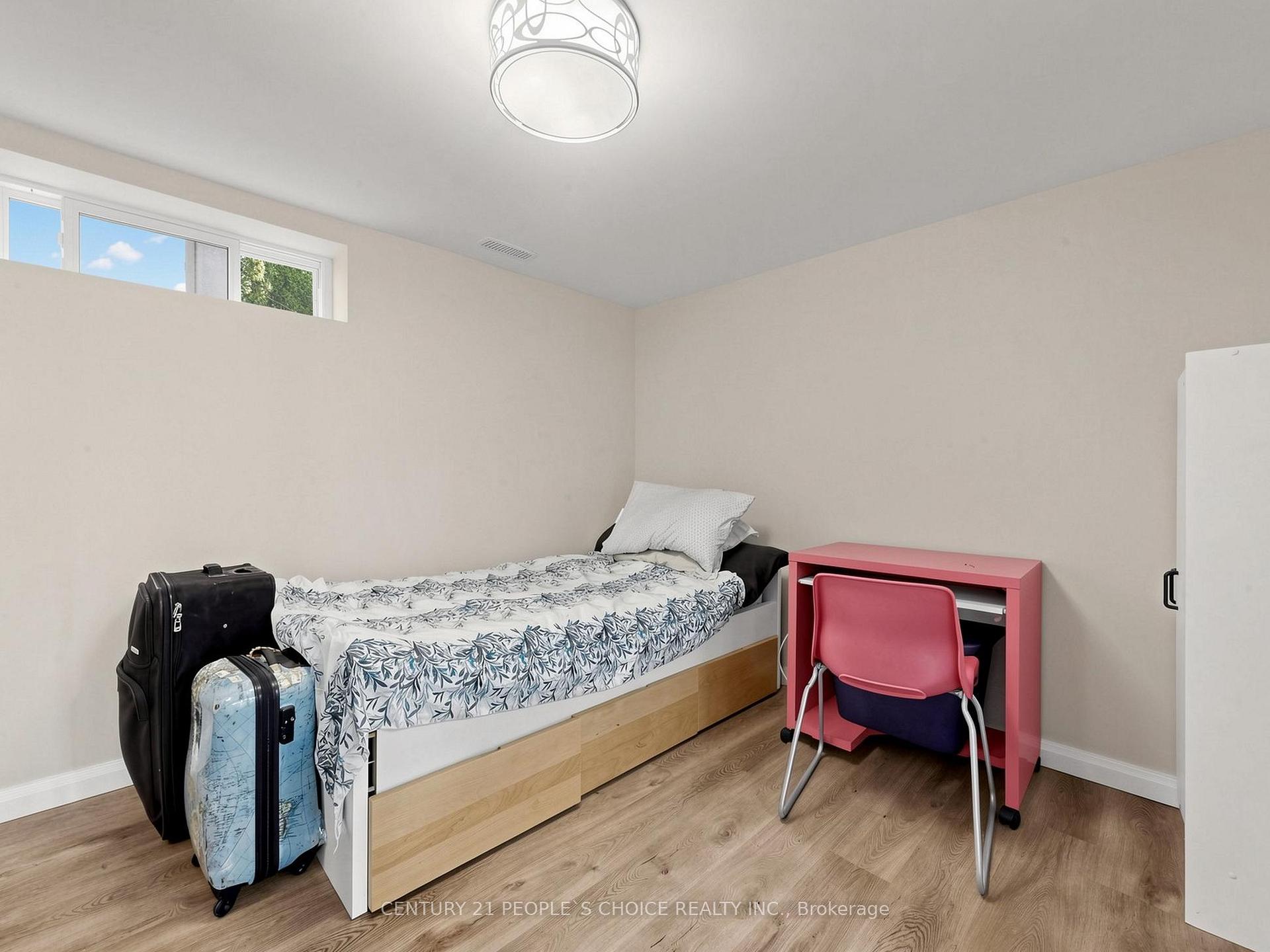Photo 36 of 27 Matlock Avenue, Mississauga, Streetsville — HOMEH