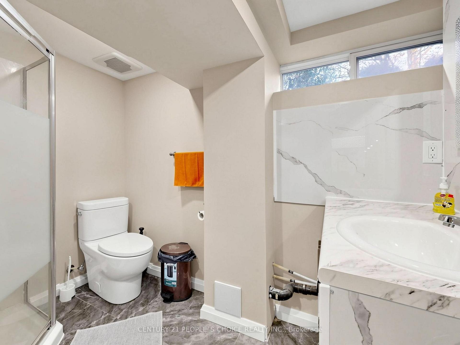 Photo 38 of 27 Matlock Avenue, Mississauga, Streetsville — HOMEH
