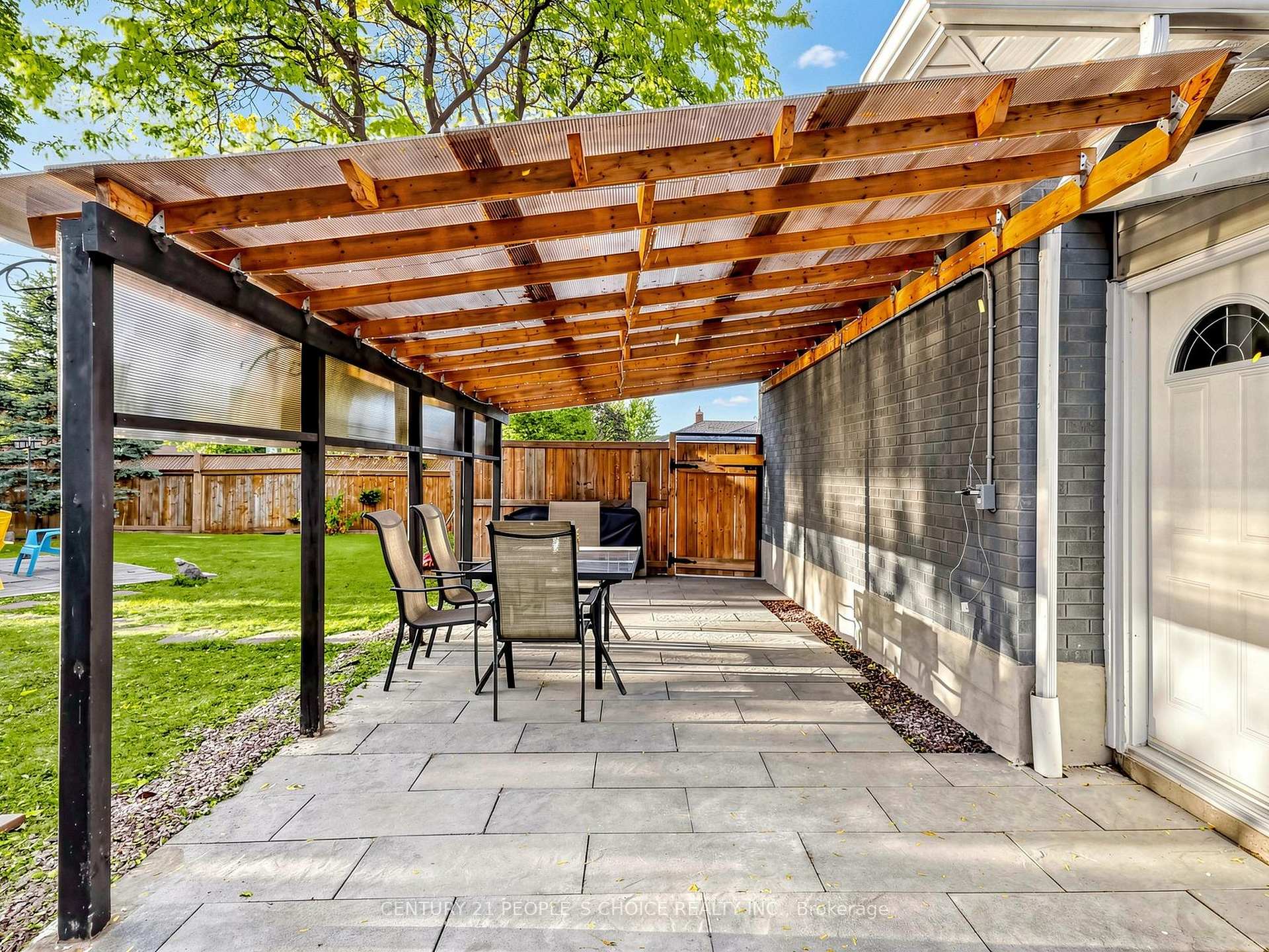 Photo 44 of 27 Matlock Avenue, Mississauga, Streetsville — HOMEH