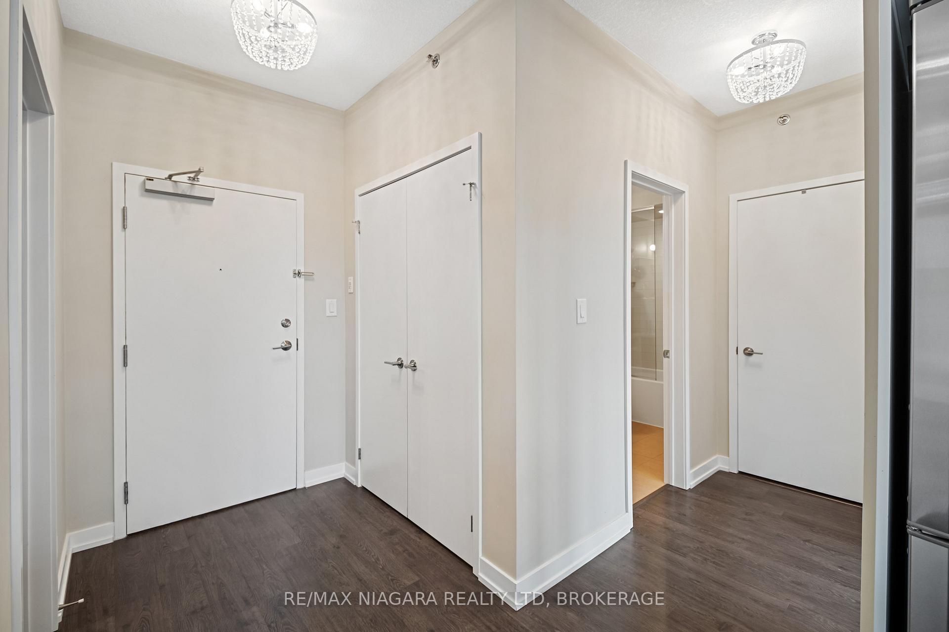 Photo 3 of Unit 411, 520 North Service Road, Grimsby, Grimsby Beach — HOMEH