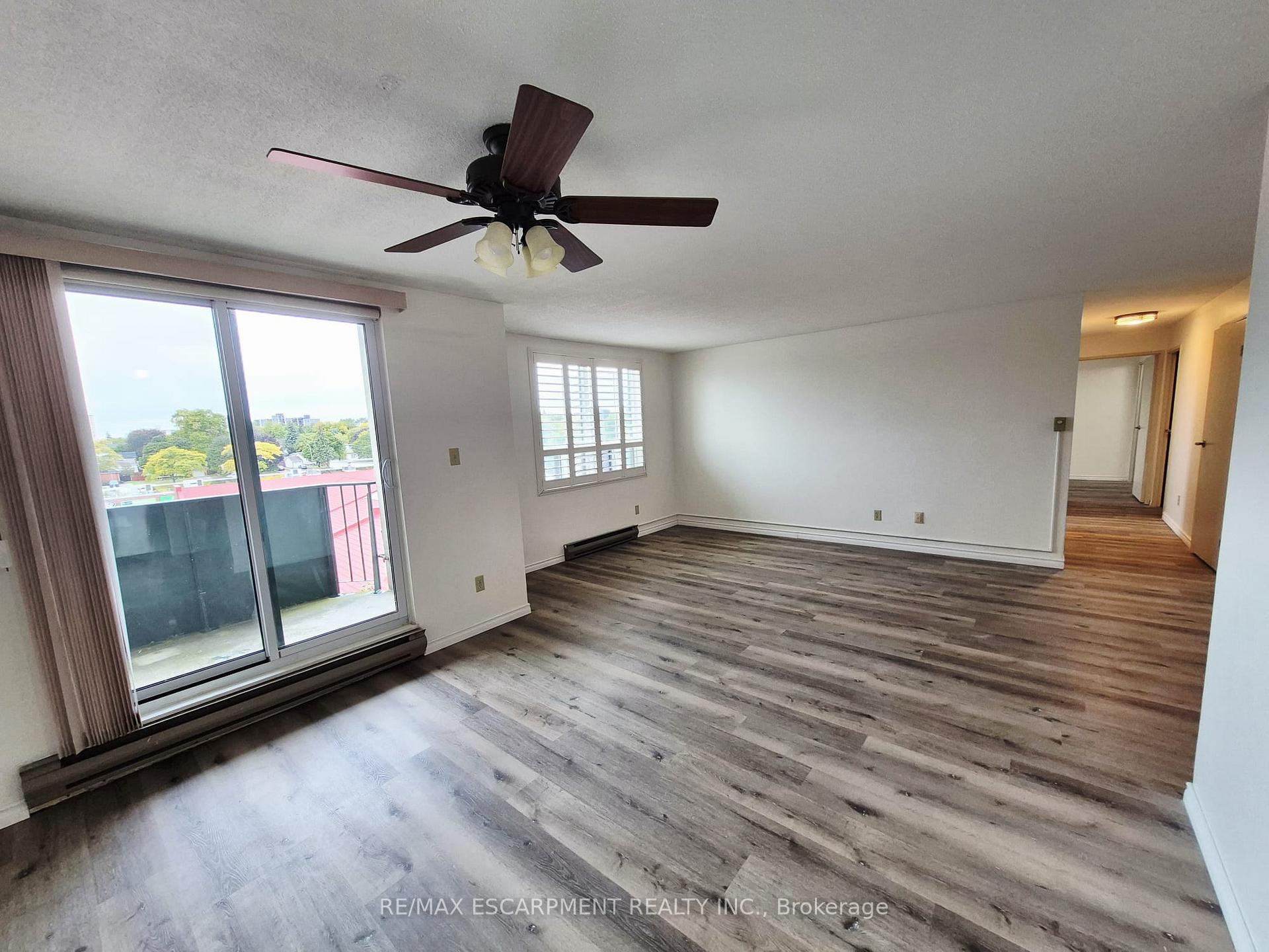 Photo 8 of Unit 503, 421 Fairview Drive, Brantford, Fairview - Brantford — HOMEH