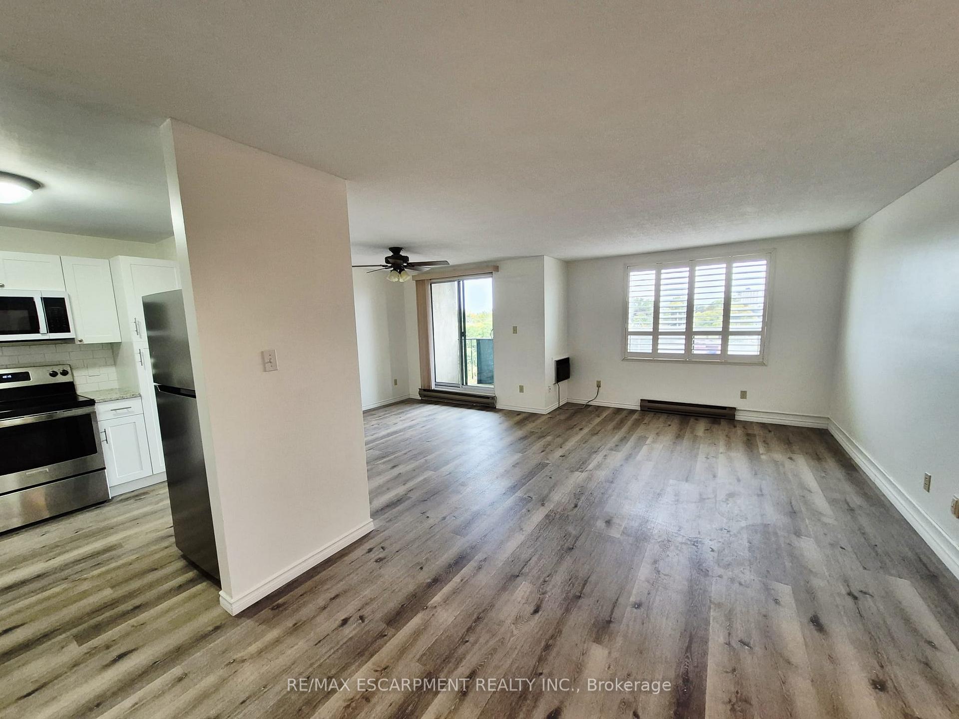 Photo 9 of Unit 503, 421 Fairview Drive, Brantford, Fairview - Brantford — HOMEH