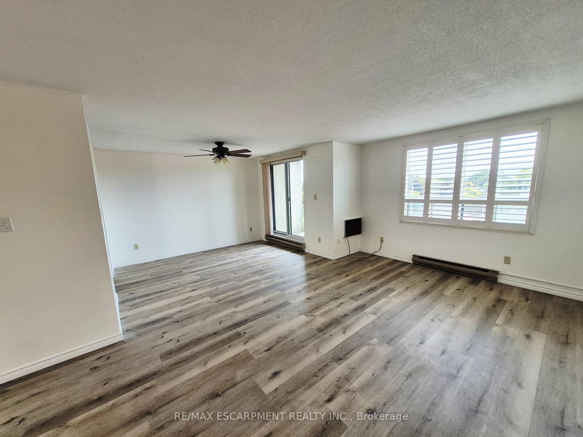 Photo 10 of Unit 503, 421 Fairview Drive, Brantford, Fairview - Brantford — HOMEH