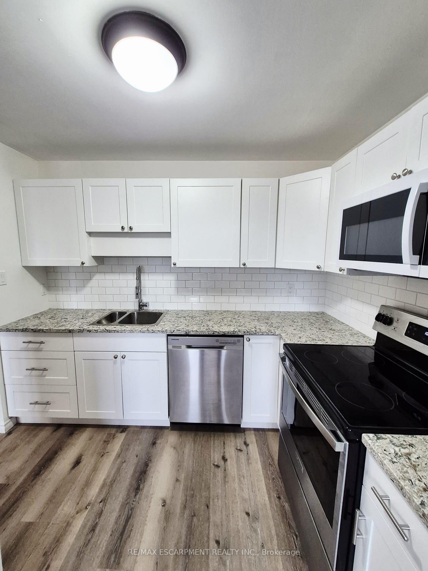Photo 12 of Unit 503, 421 Fairview Drive, Brantford, Fairview - Brantford — HOMEH