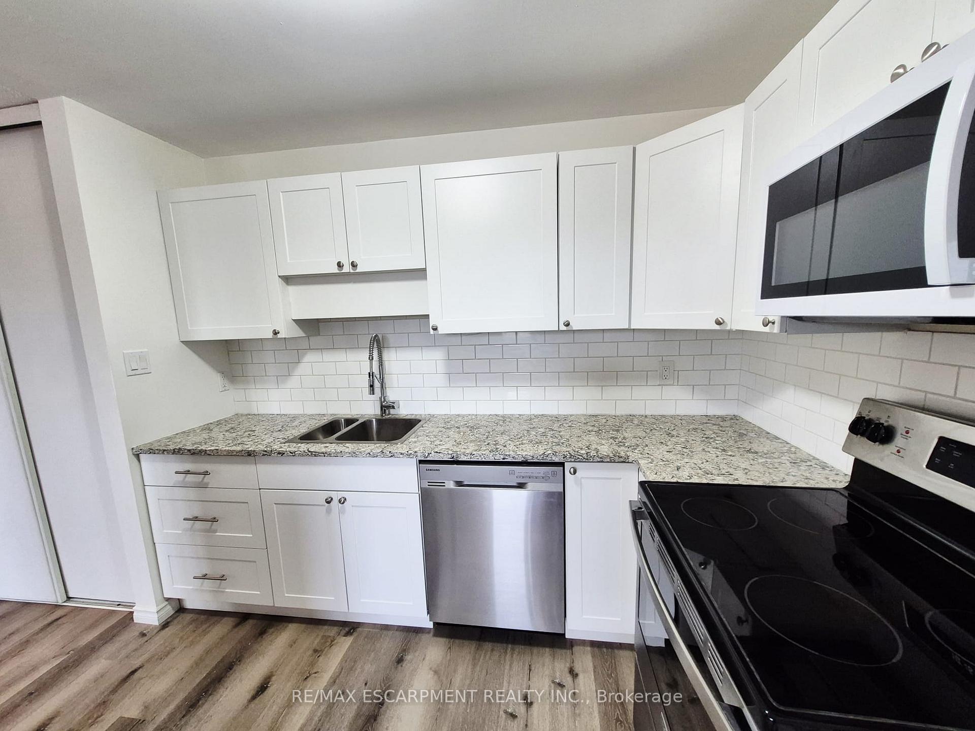 Photo 15 of Unit 503, 421 Fairview Drive, Brantford, Fairview - Brantford — HOMEH