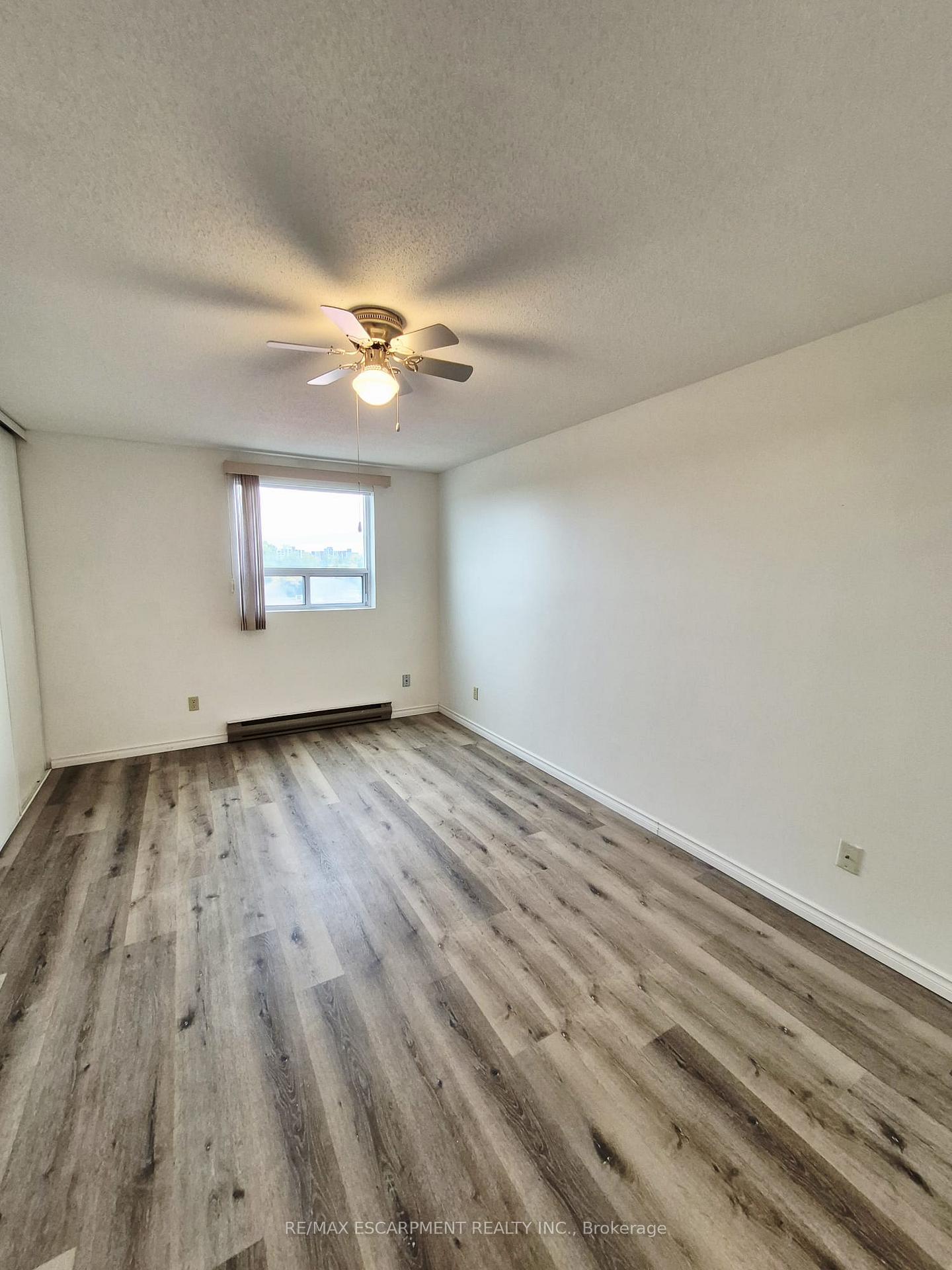 Photo 22 of Unit 503, 421 Fairview Drive, Brantford, Fairview - Brantford — HOMEH