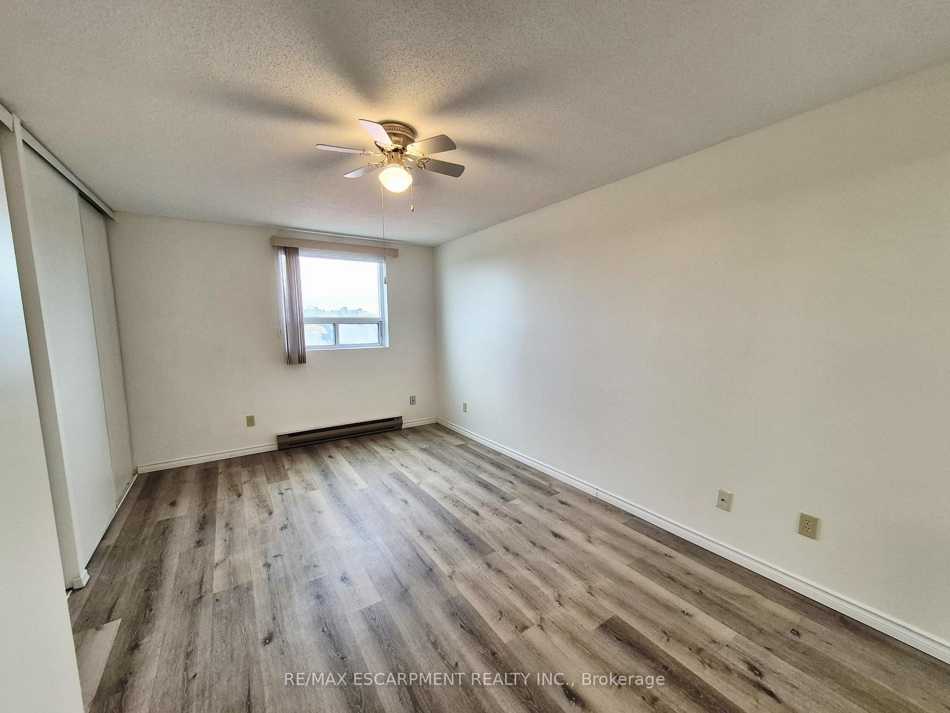 Photo 27 of Unit 503, 421 Fairview Drive, Brantford, Fairview - Brantford — HOMEH
