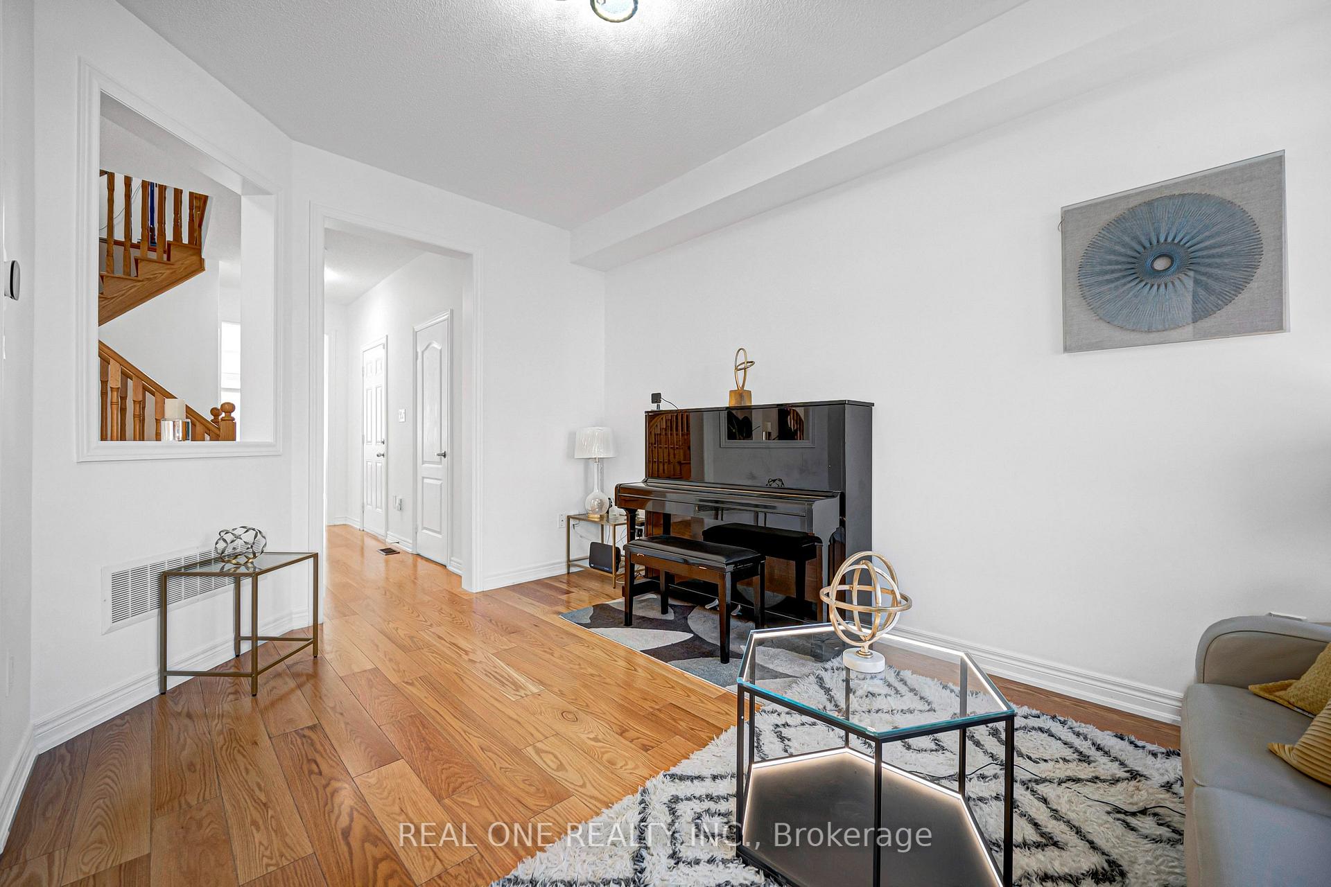 Photo 4 of 19 Begonia Street, Markham, Wismer — HOMEH