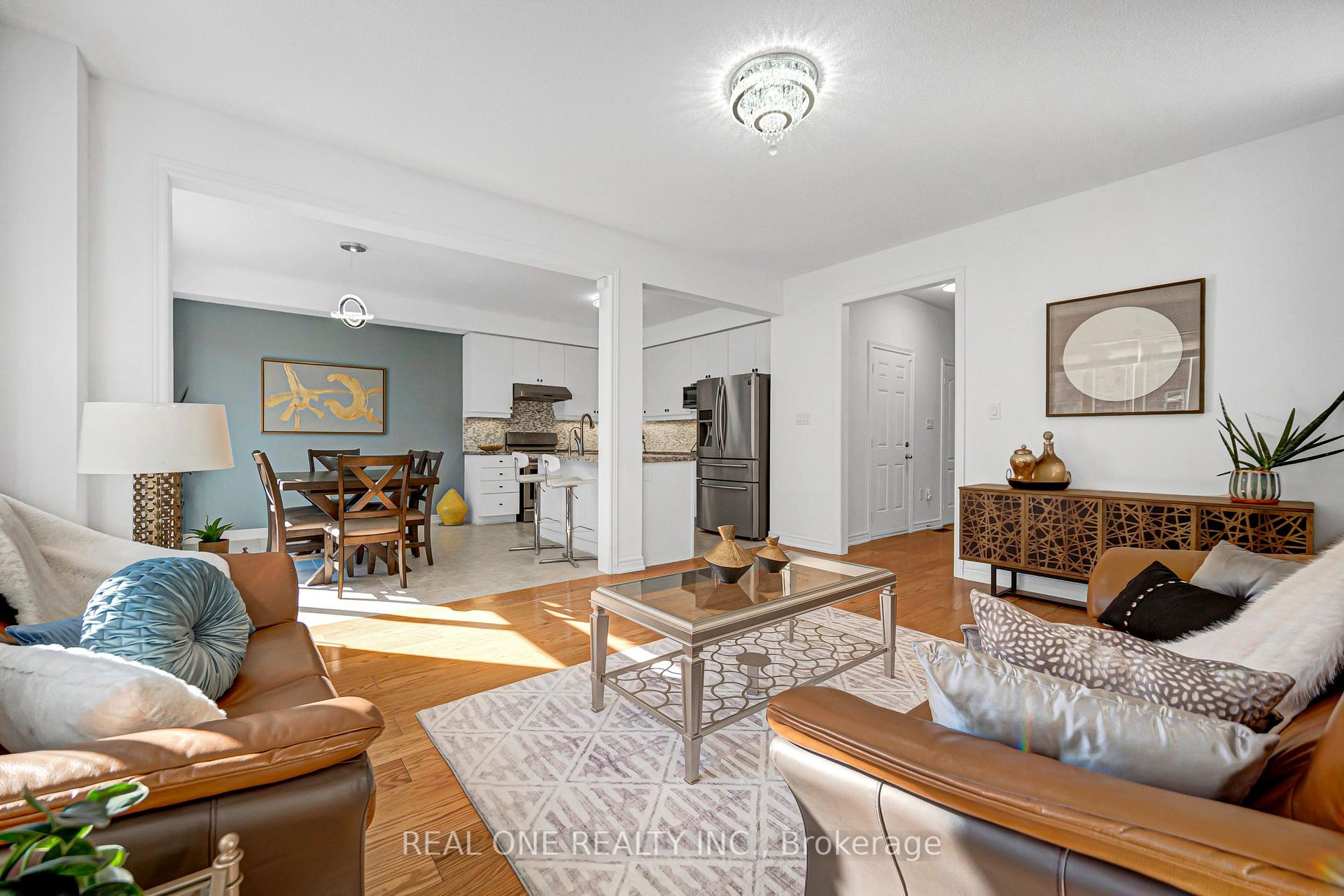 Photo 10 of 19 Begonia Street, Markham, Wismer — HOMEH