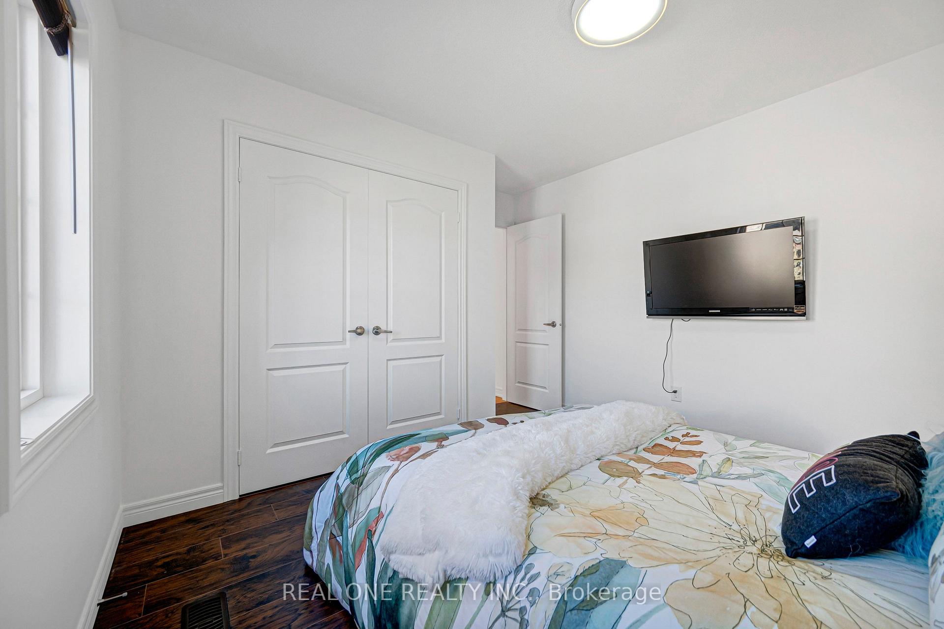 Photo 33 of 19 Begonia Street, Markham, Wismer — HOMEH