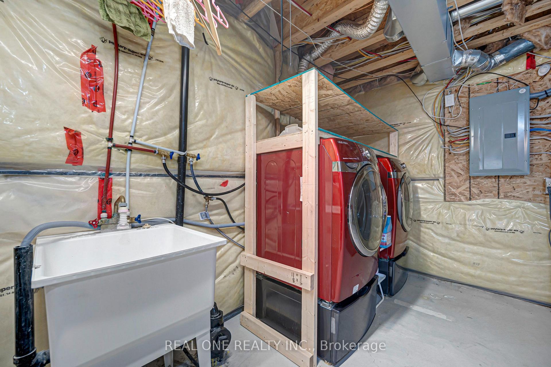 Photo 37 of 19 Begonia Street, Markham, Wismer — HOMEH