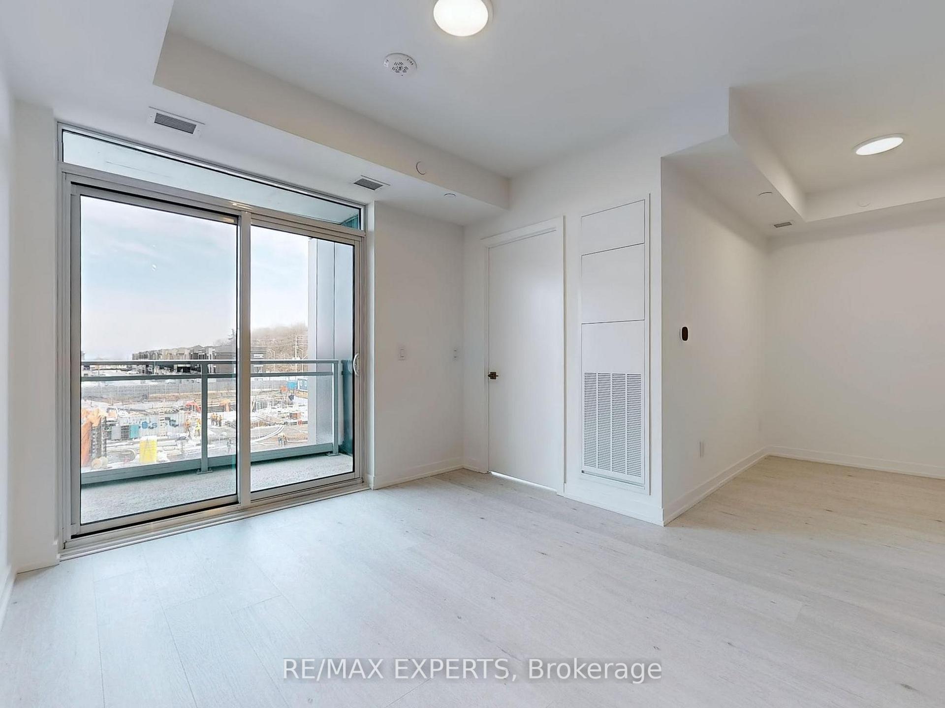 Photo 7 of Unit 319, 2501 Saw Whet Boulevard E, Oakville, Glen Abbey — HOMEH