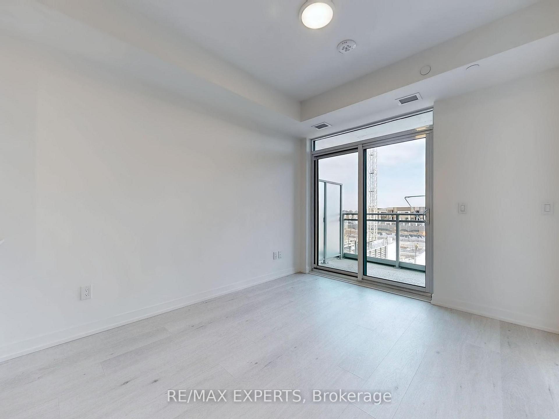 Photo 8 of Unit 319, 2501 Saw Whet Boulevard E, Oakville, Glen Abbey — HOMEH