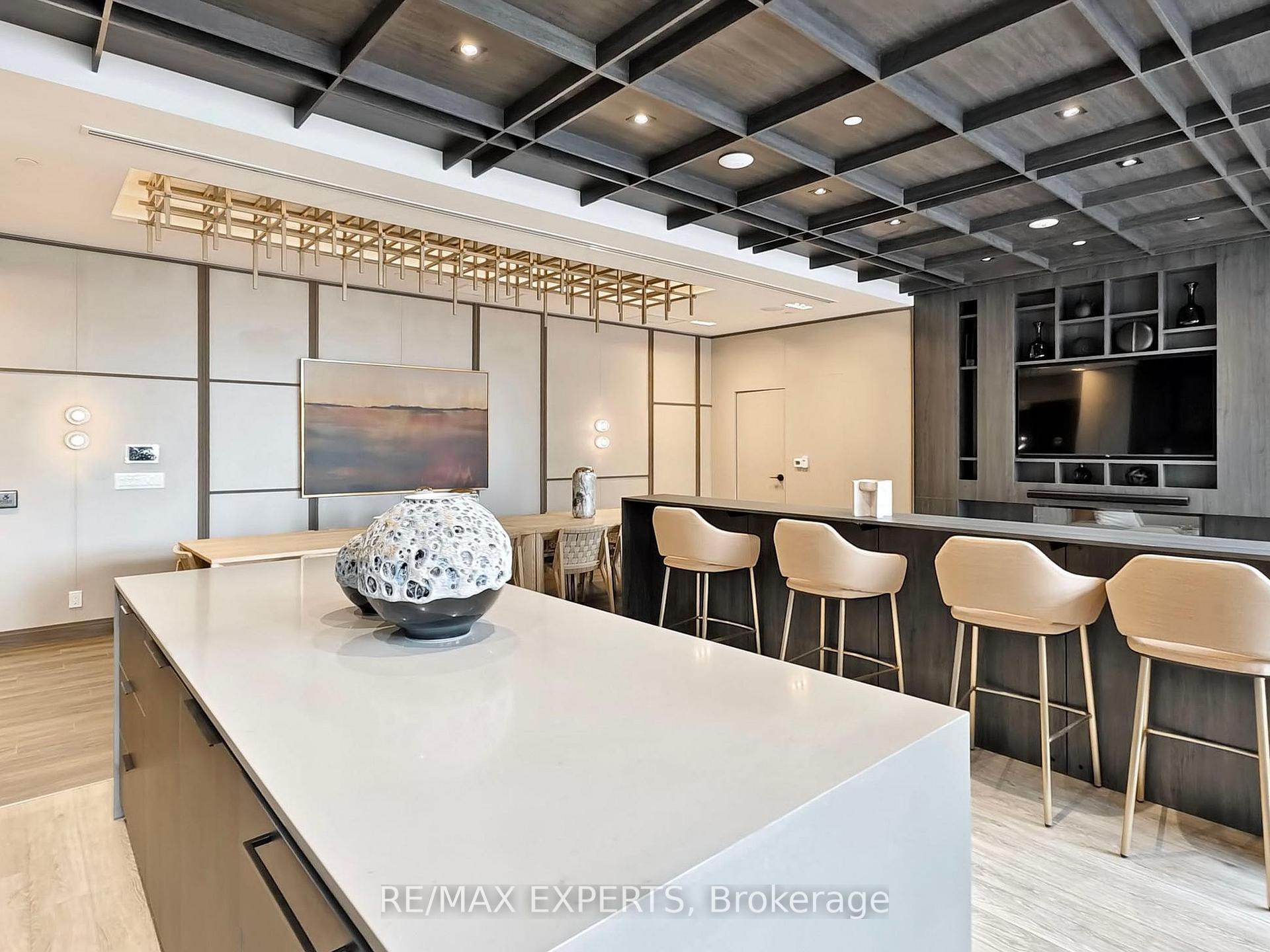 Photo 23 of Unit 319, 2501 Saw Whet Boulevard E, Oakville, Glen Abbey — HOMEH