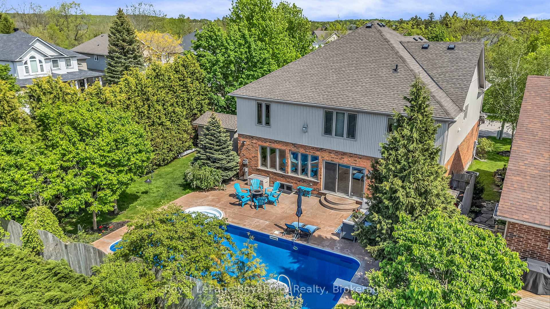 Photo 10 of 36 Blair Drive, Guelph, Pineridge/Westminster Woods — HOMEH