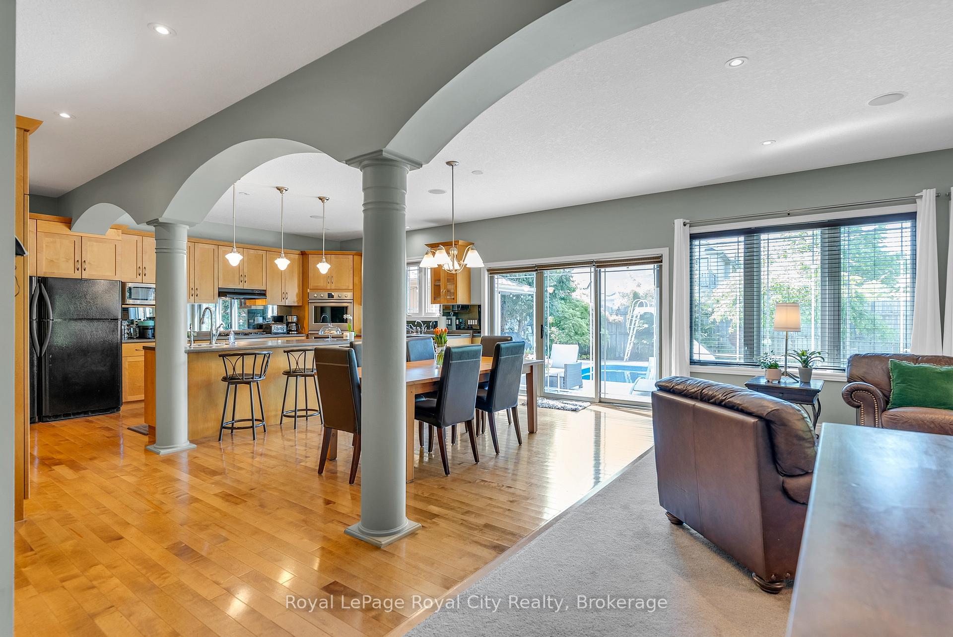 Photo 18 of 36 Blair Drive, Guelph, Pineridge/Westminster Woods — HOMEH