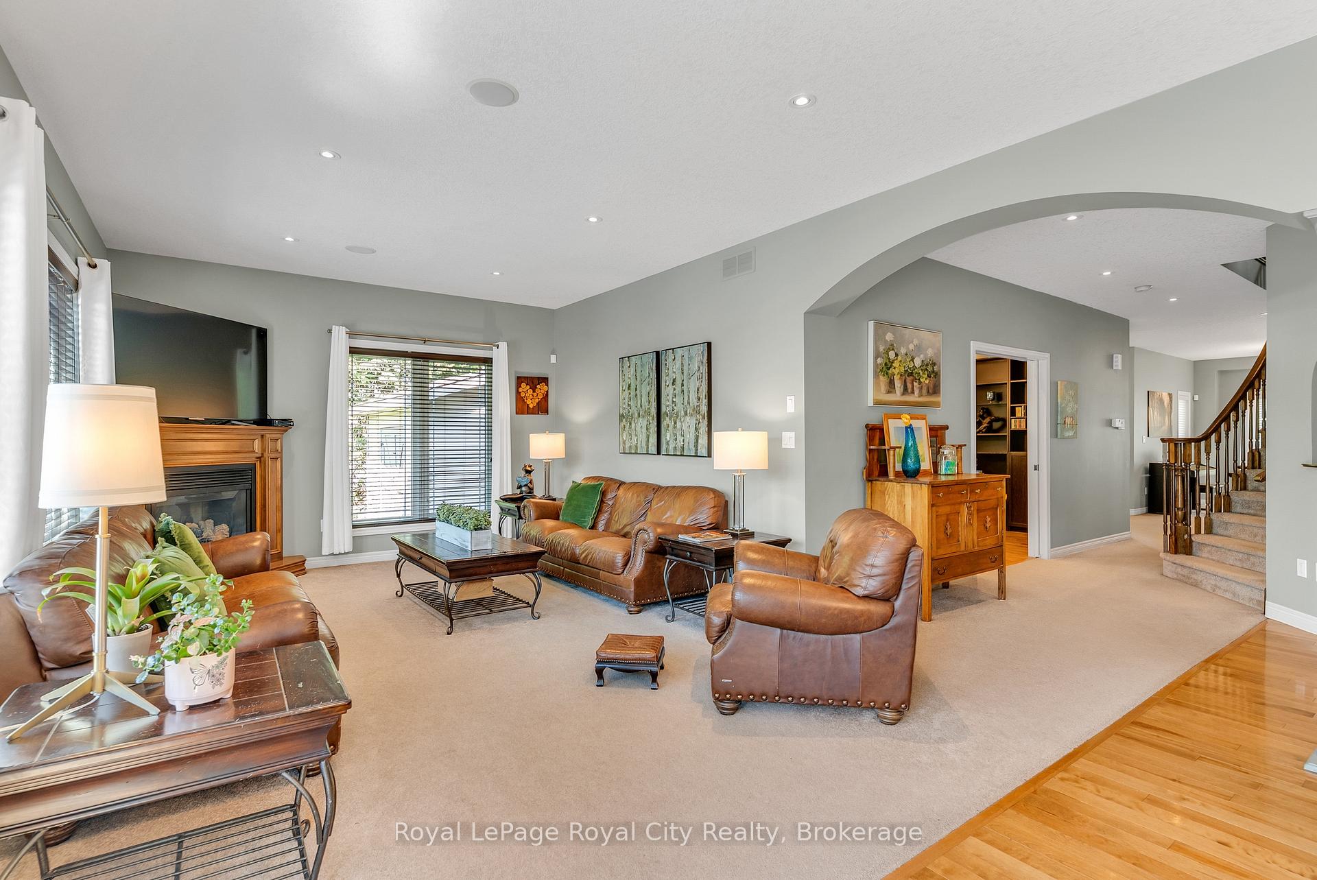 Photo 20 of 36 Blair Drive, Guelph, Pineridge/Westminster Woods — HOMEH