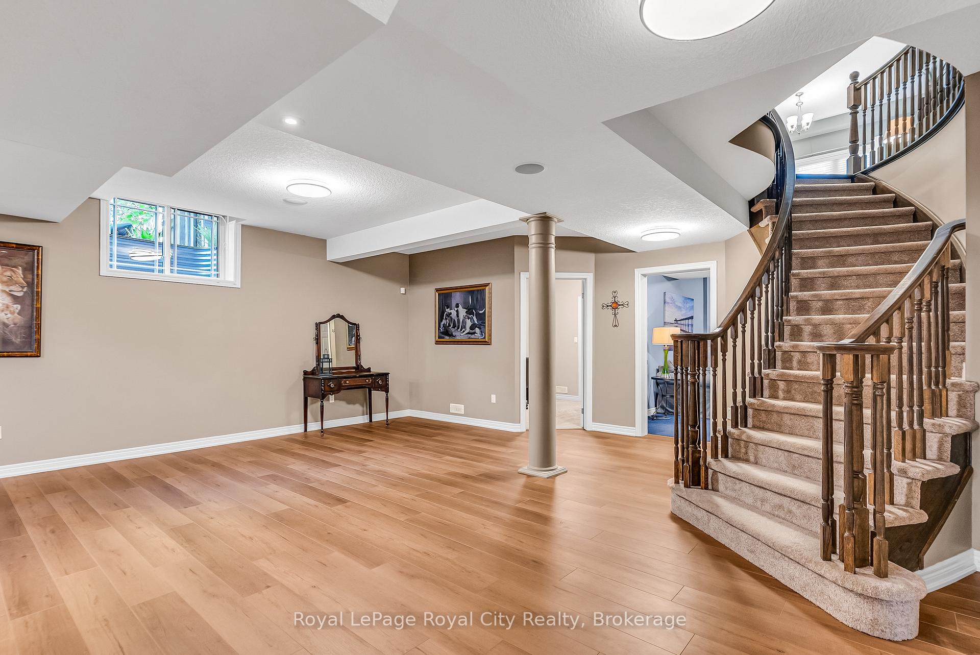 Photo 27 of 36 Blair Drive, Guelph, Pineridge/Westminster Woods — HOMEH