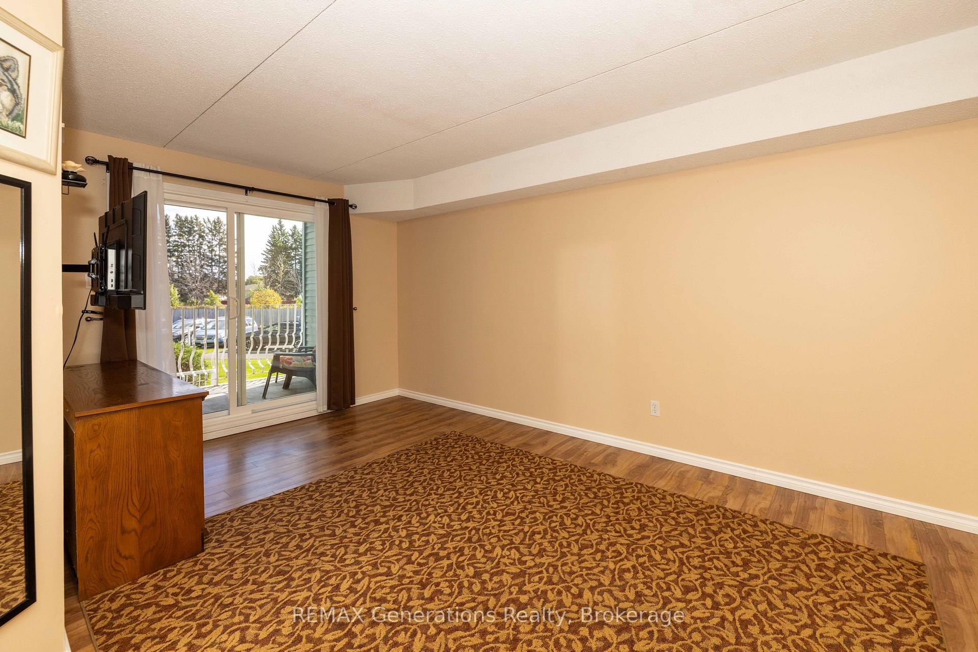 Photo 15 of Unit 207, 800 Gordon Street, Thunder Bay, Westfort — HOMEH