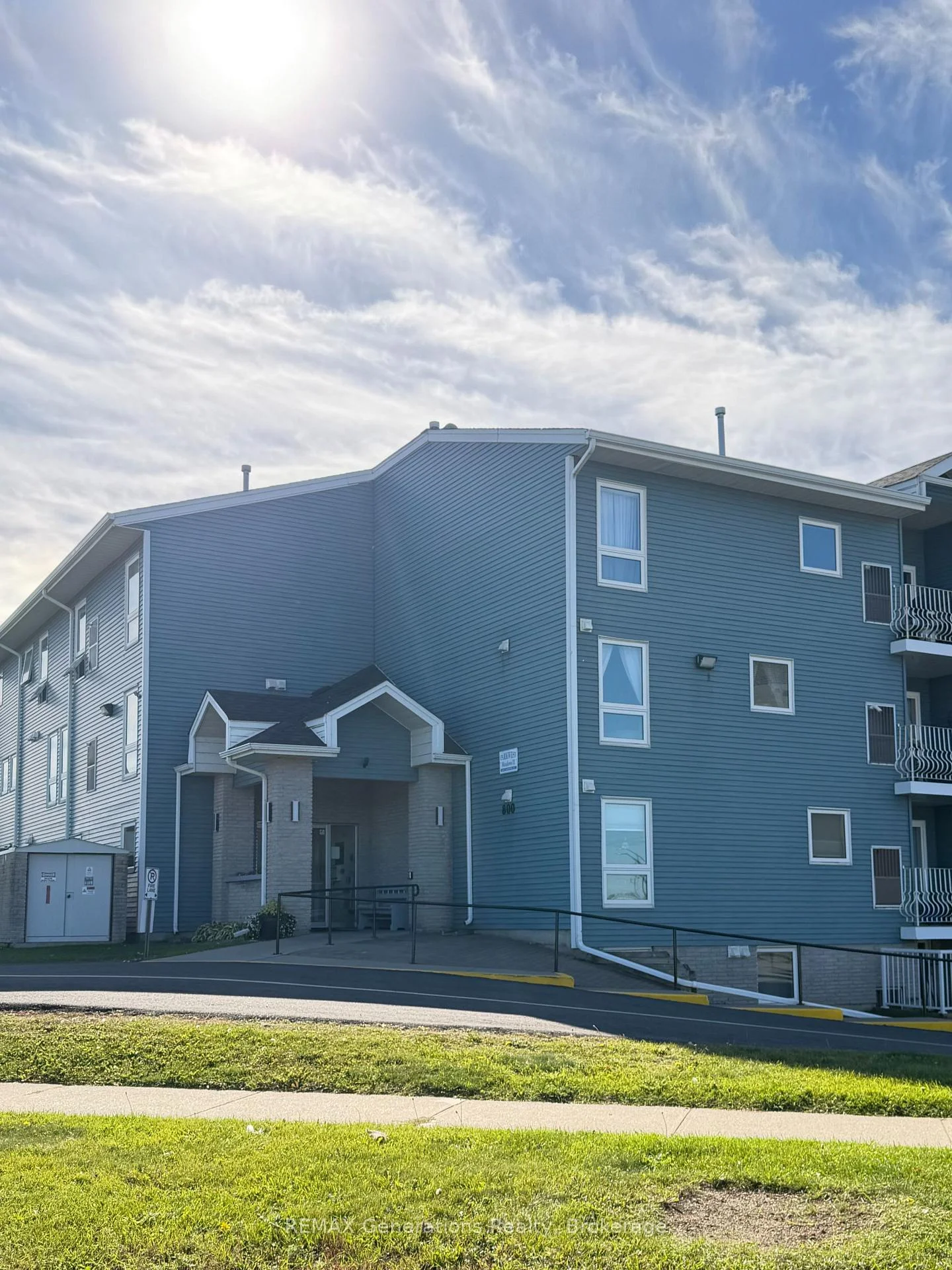 Photo 2 of Unit 207, 800 Gordon Street, Thunder Bay, Westfort — HOMEH