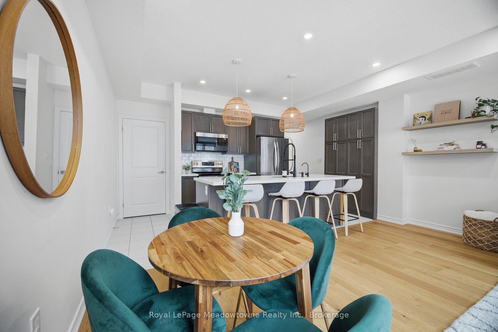 Photo 11 of Unit 55, 445 Ontario Street S, Milton, Timberlea — HOMEH