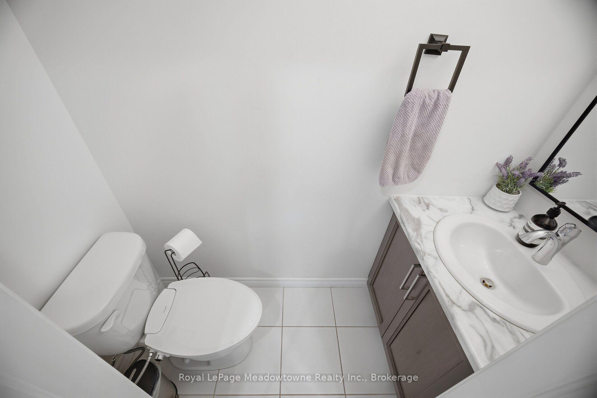Photo 18 of Unit 55, 445 Ontario Street S, Milton, Timberlea — HOMEH