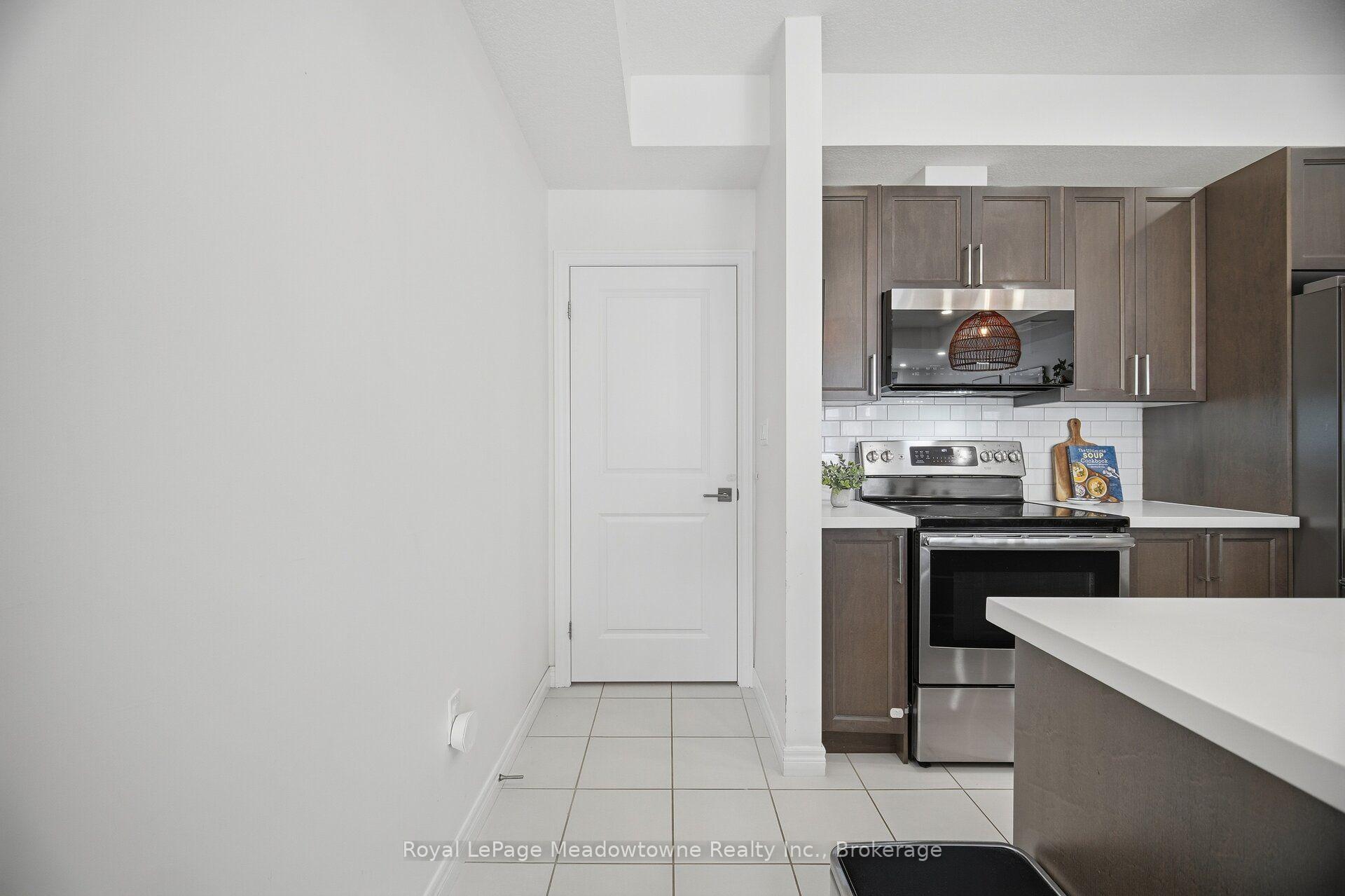 Photo 37 of Unit 55, 445 Ontario Street S, Milton, Timberlea — HOMEH