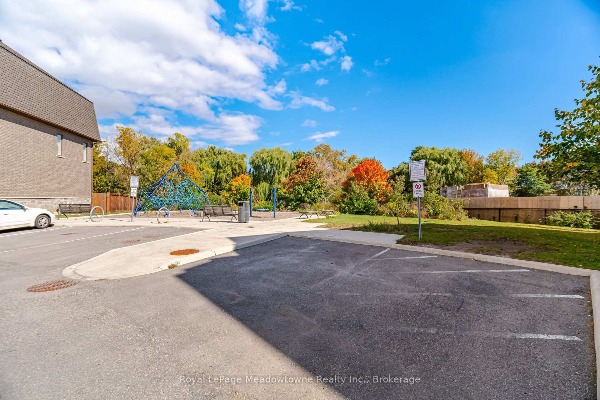 Photo 41 of Unit 55, 445 Ontario Street S, Milton, Timberlea — HOMEH