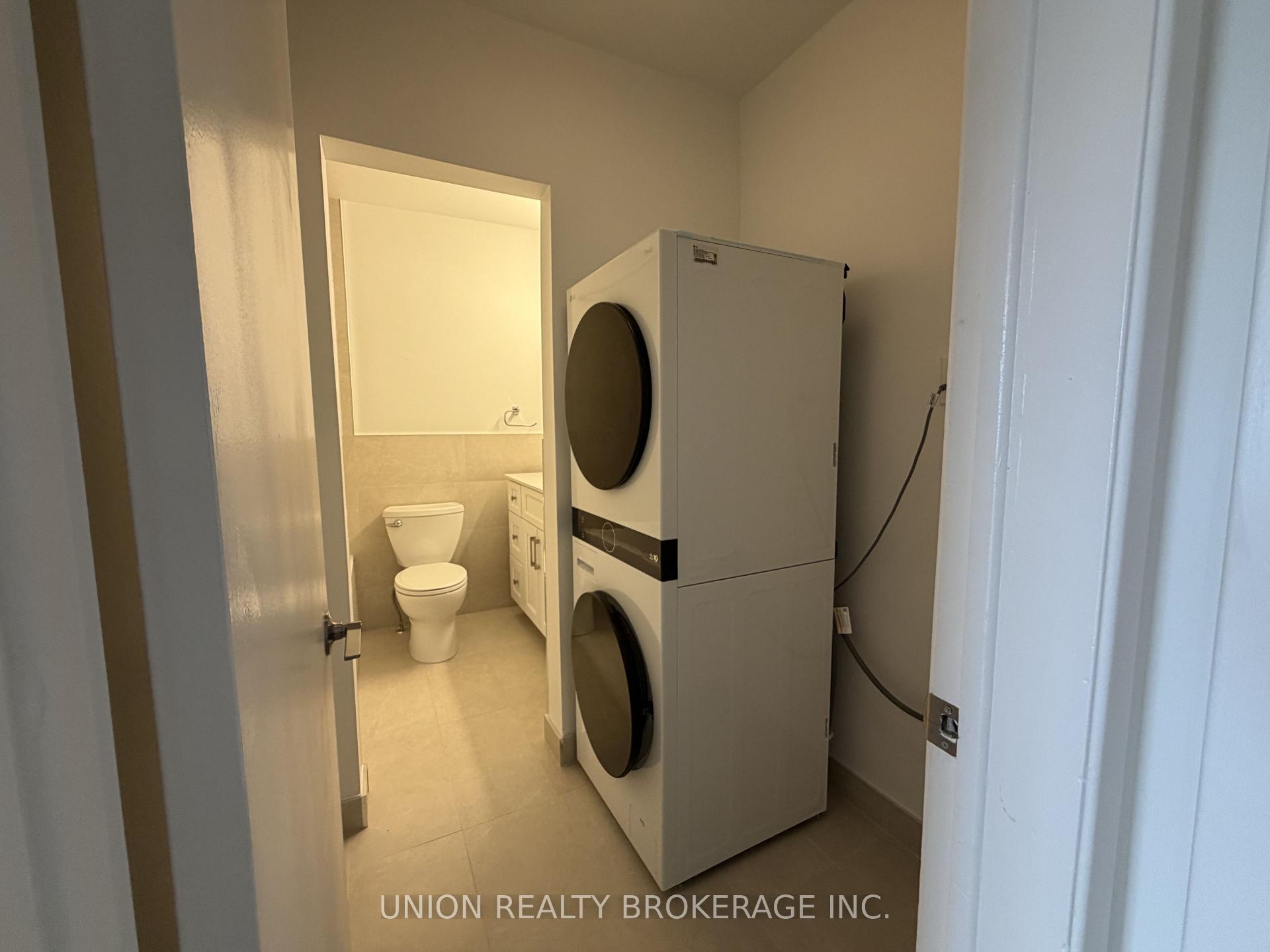 Photo 12 of Unit Unit 1, 930A Pape Avenue, Toronto, Broadview North — HOMEH