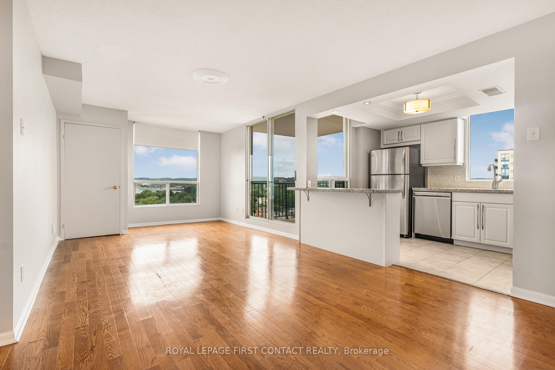 Photo 8 of Unit 1504, 75 Ellen Street, Barrie, City Centre — HOMEH