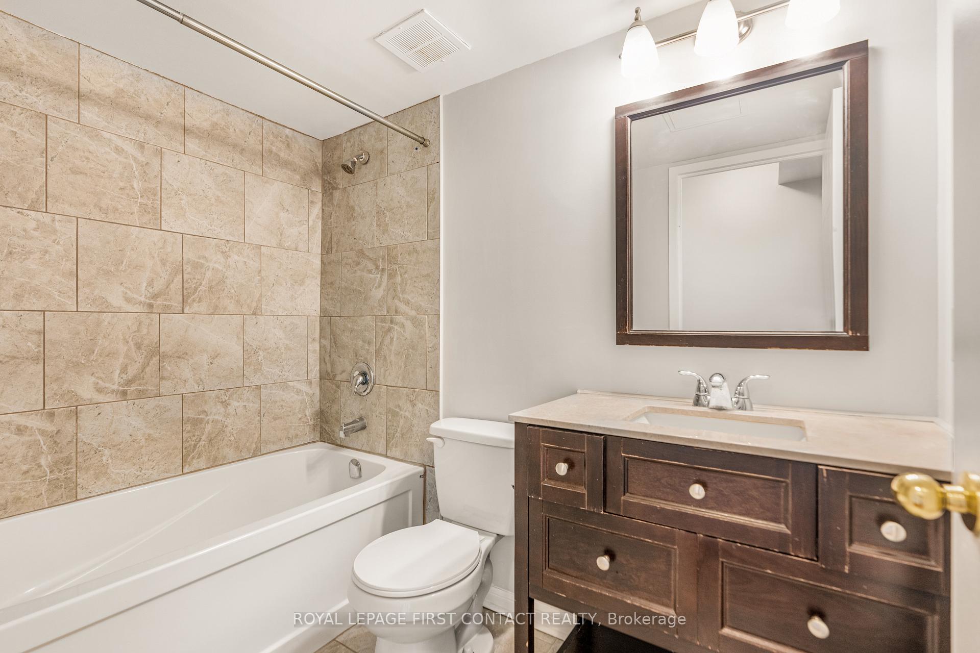 Photo 14 of Unit 1504, 75 Ellen Street, Barrie, City Centre — HOMEH