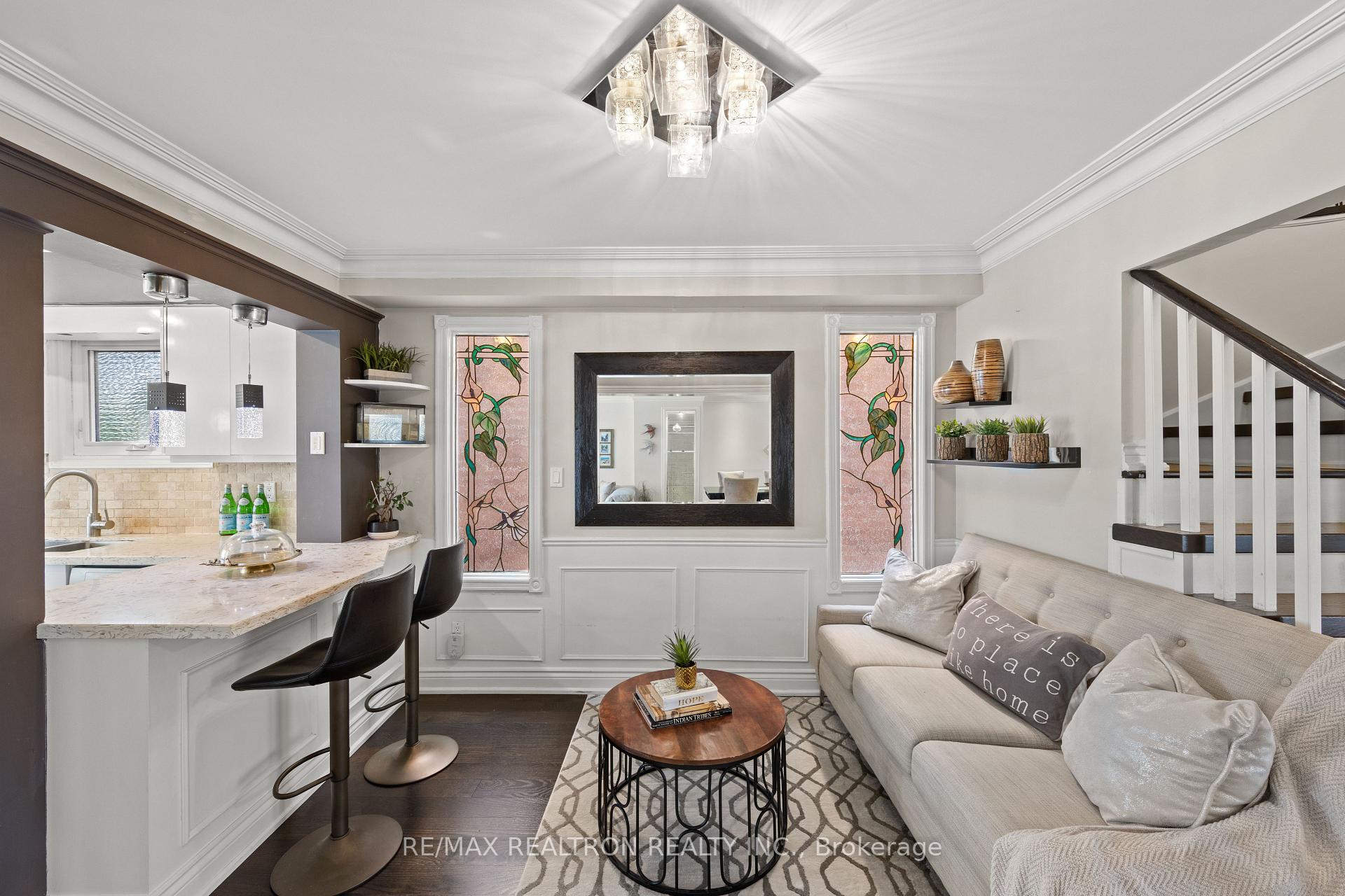 Photo 6 of 51 Chilmar Crescent, Vaughan, Uplands — HOMEH