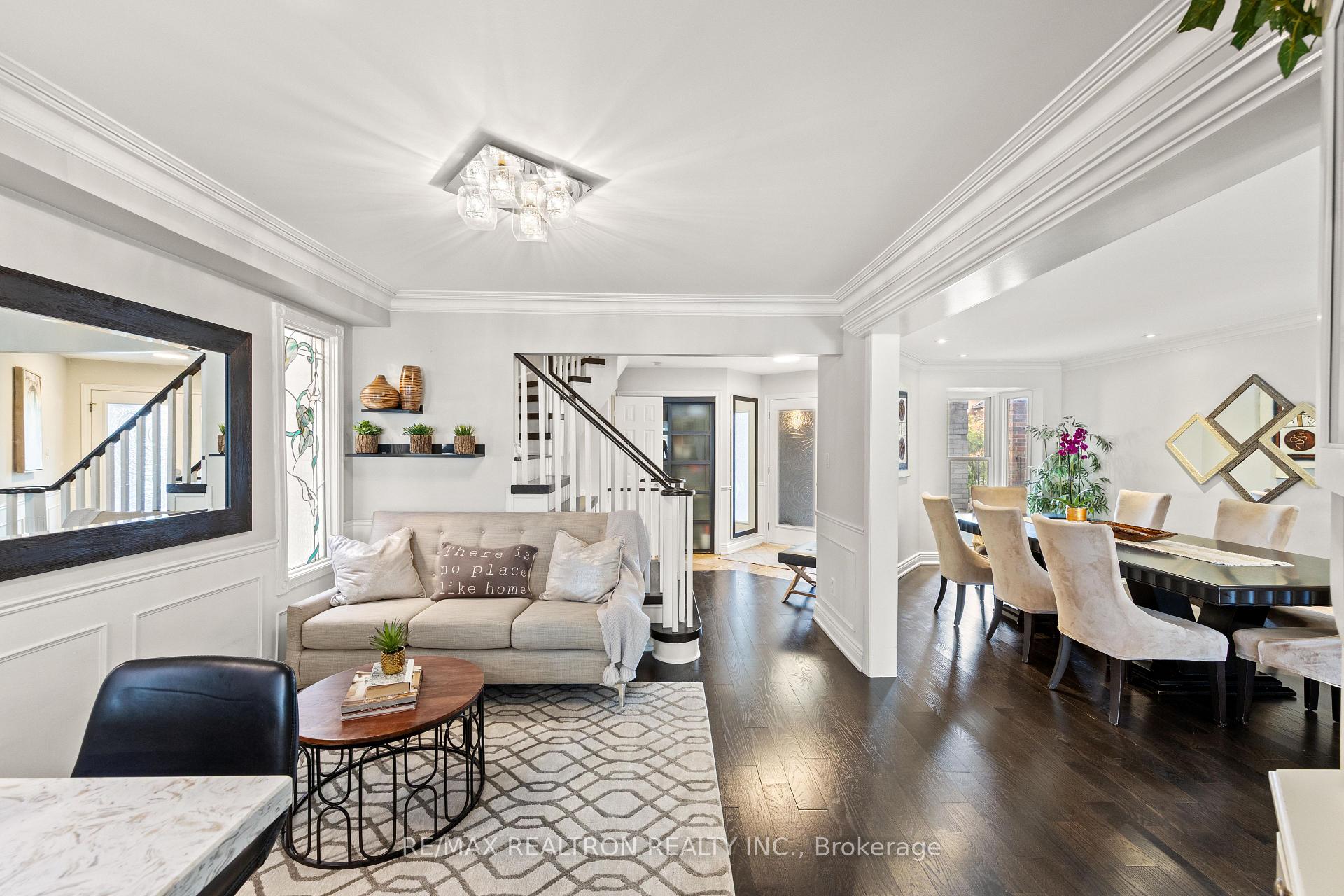 Photo 8 of 51 Chilmar Crescent, Vaughan, Uplands — HOMEH