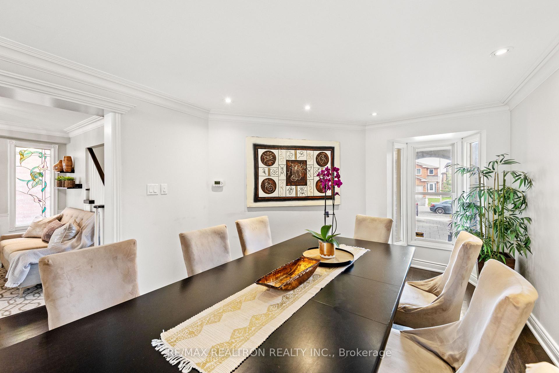 Photo 14 of 51 Chilmar Crescent, Vaughan, Uplands — HOMEH