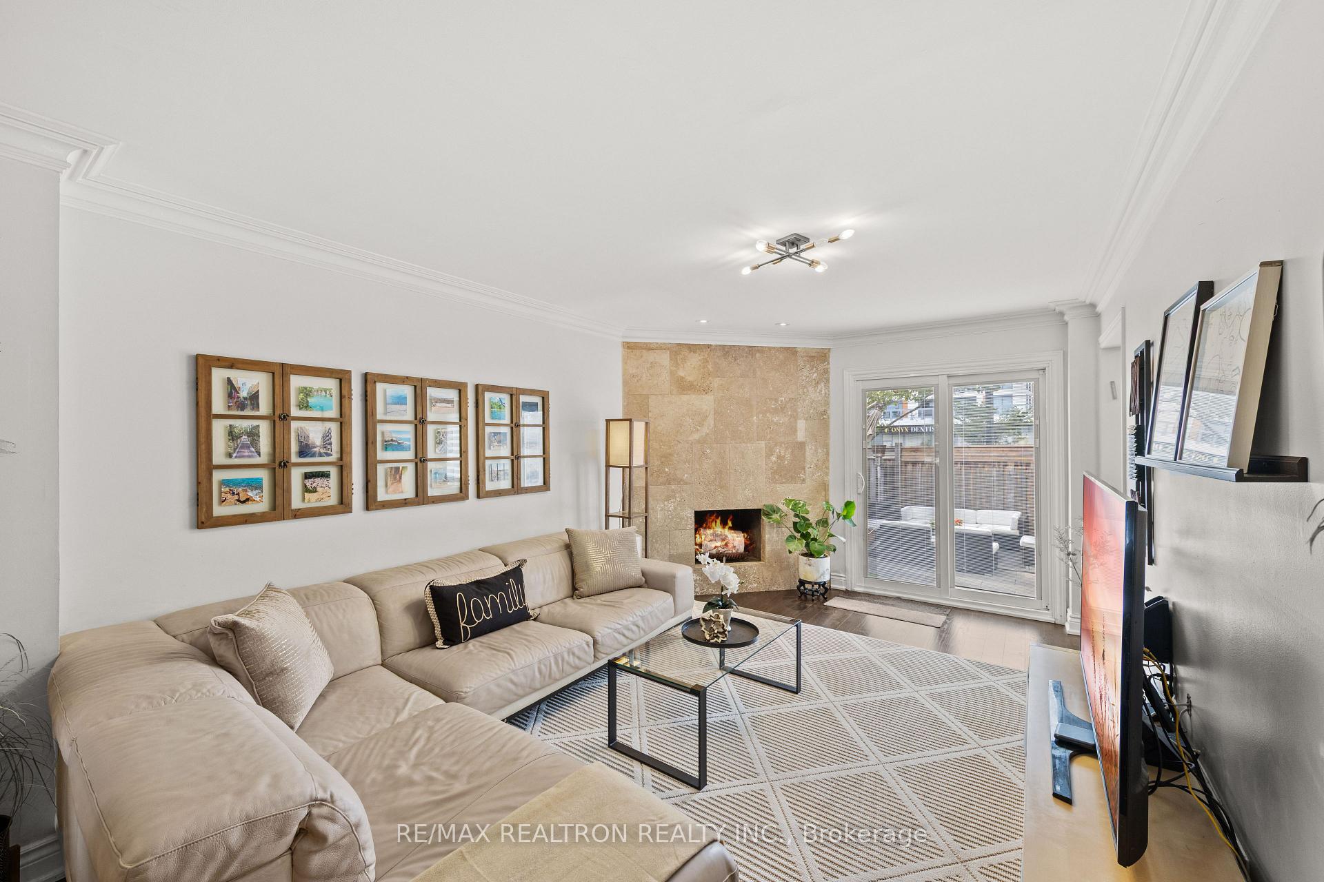 Photo 15 of 51 Chilmar Crescent, Vaughan, Uplands — HOMEH