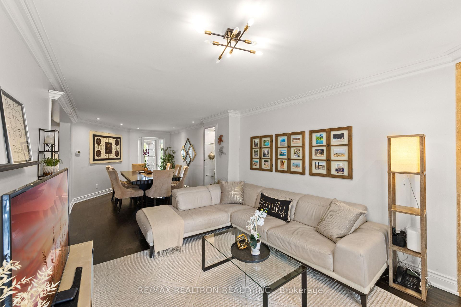 Photo 16 of 51 Chilmar Crescent, Vaughan, Uplands — HOMEH