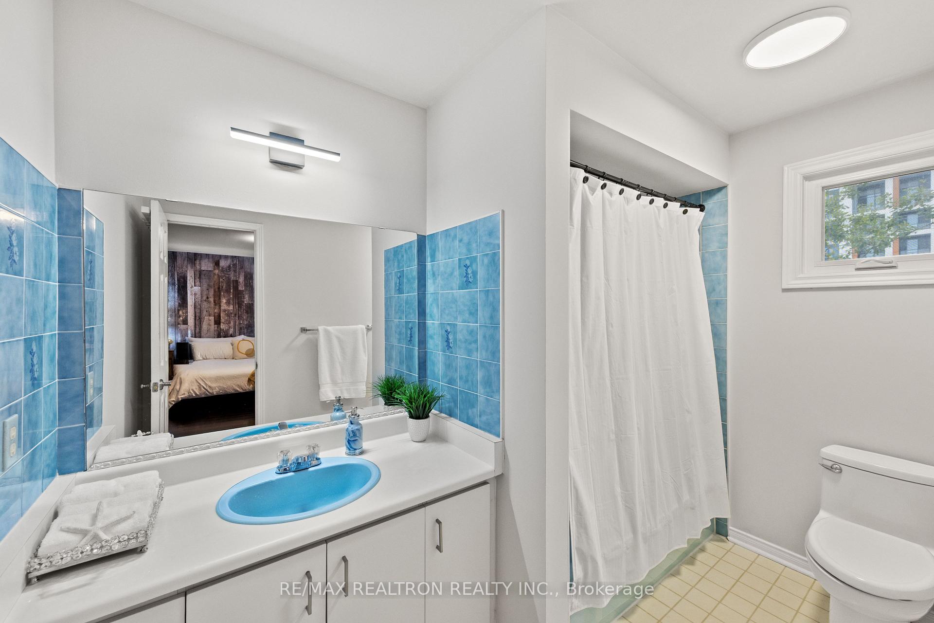 Photo 19 of 51 Chilmar Crescent, Vaughan, Uplands — HOMEH