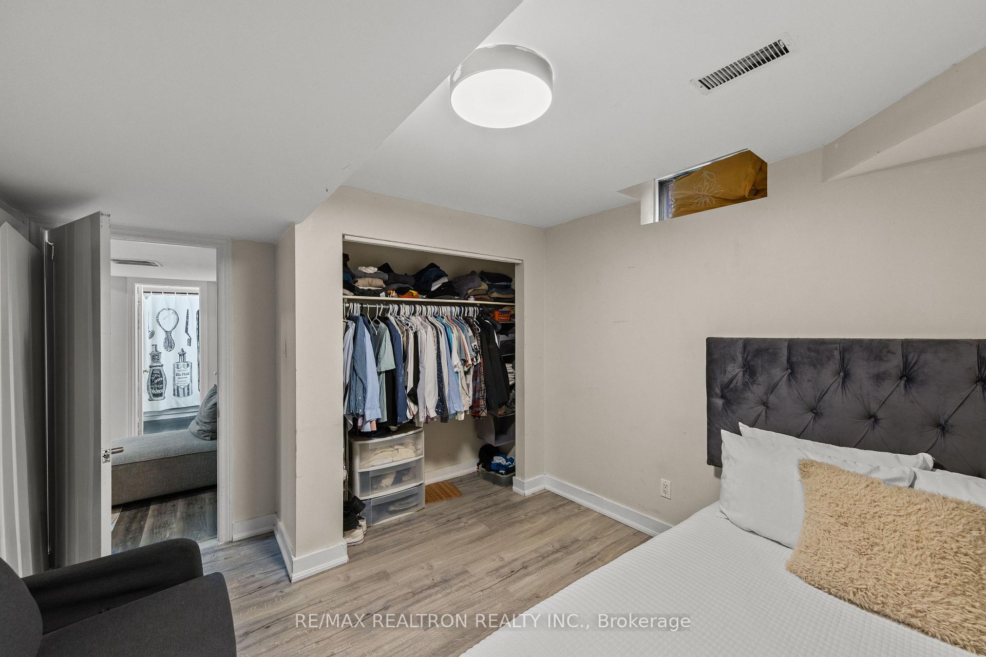 Photo 35 of 51 Chilmar Crescent, Vaughan, Uplands — HOMEH