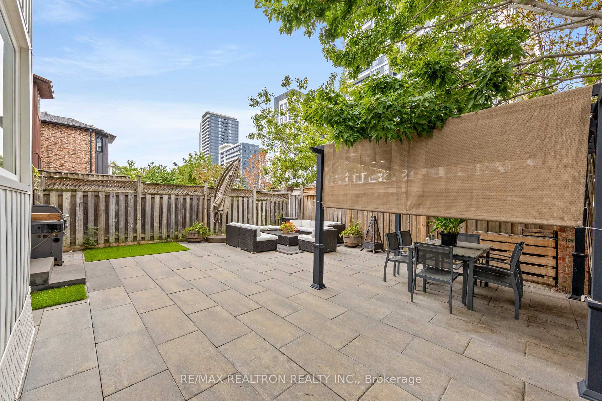 Photo 38 of 51 Chilmar Crescent, Vaughan, Uplands — HOMEH