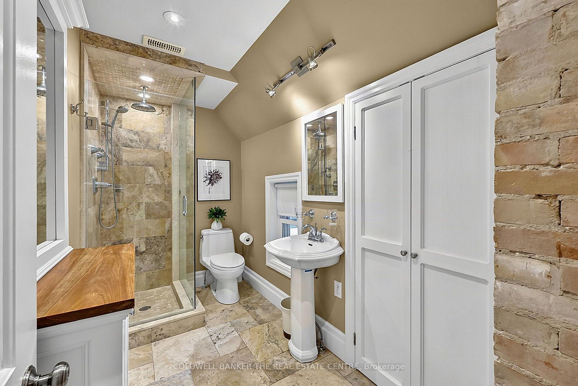 Photo 28 of 296 Eagle Street, Newmarket, Central Newmarket — HOMEH