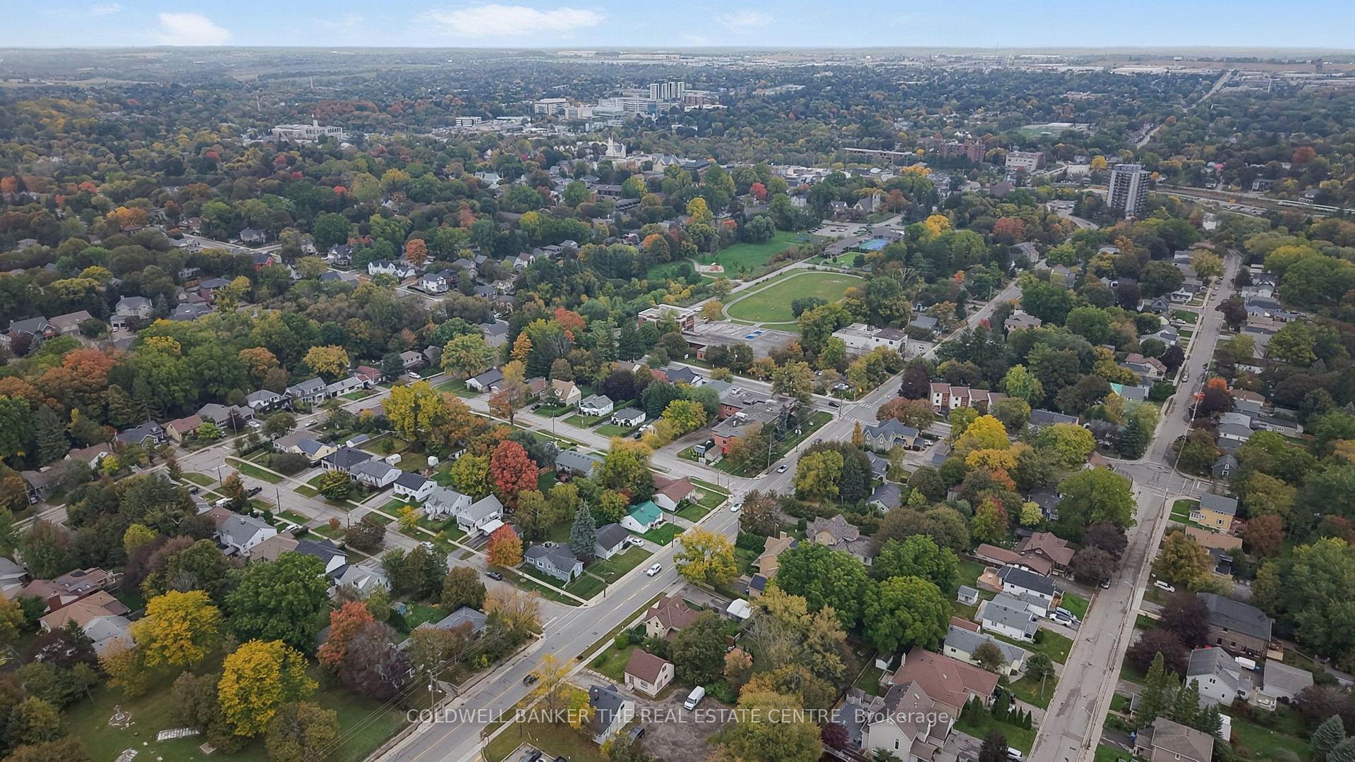 Photo 43 of 296 Eagle Street, Newmarket, Central Newmarket — HOMEH