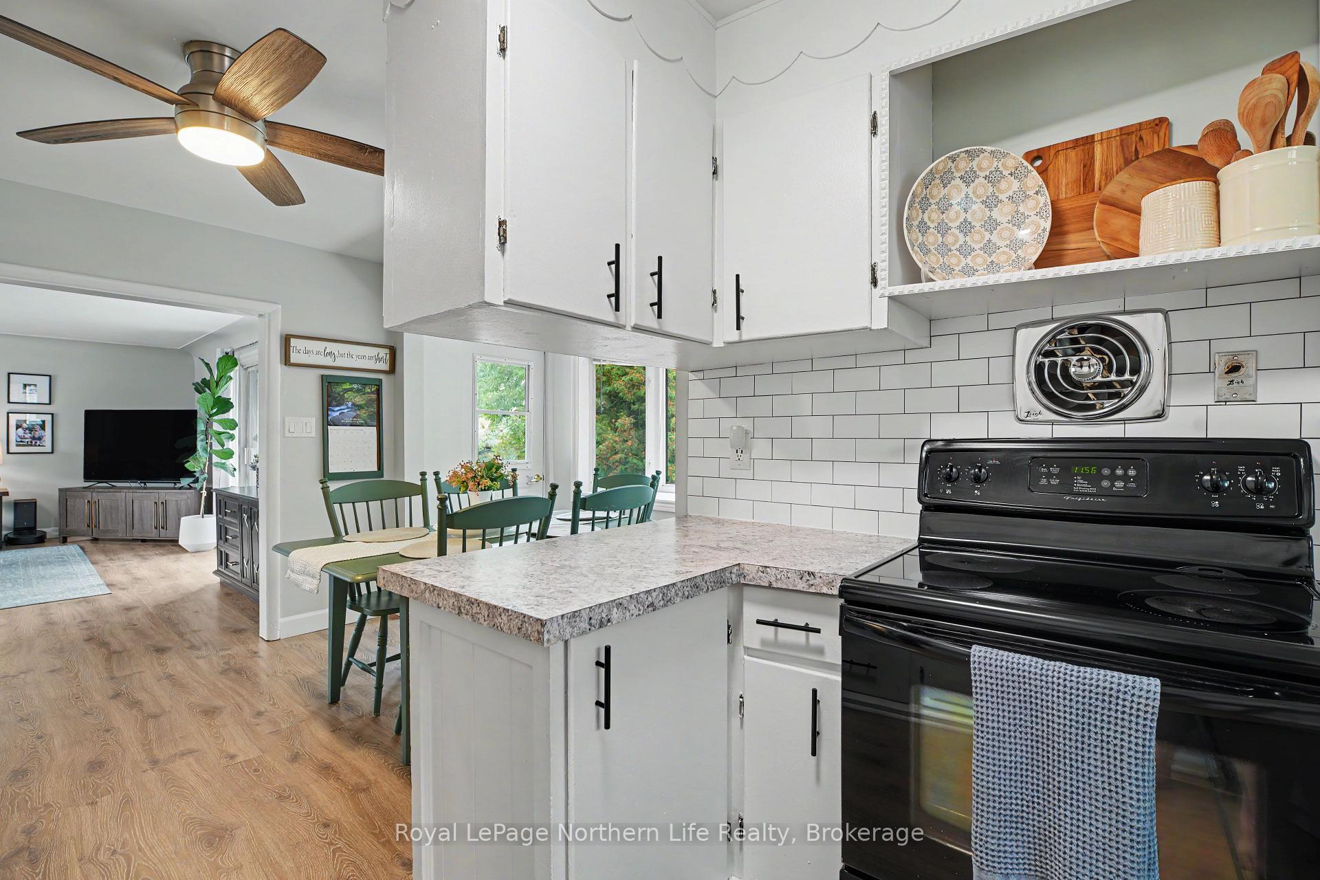 Photo 13 of 835 Lorne Avenue, North Bay, Central — HOMEH
