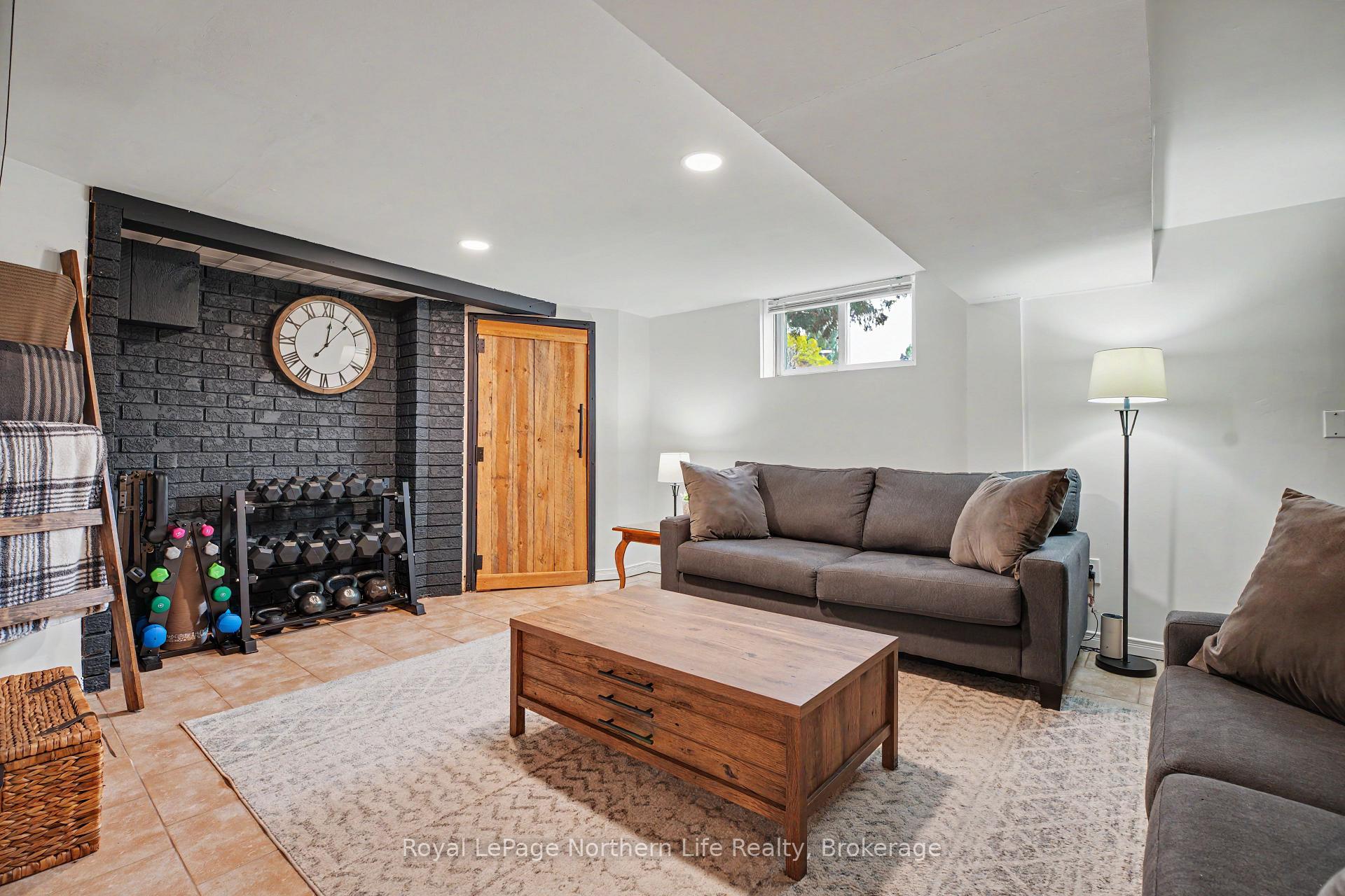 Photo 24 of 835 Lorne Avenue, North Bay, Central — HOMEH