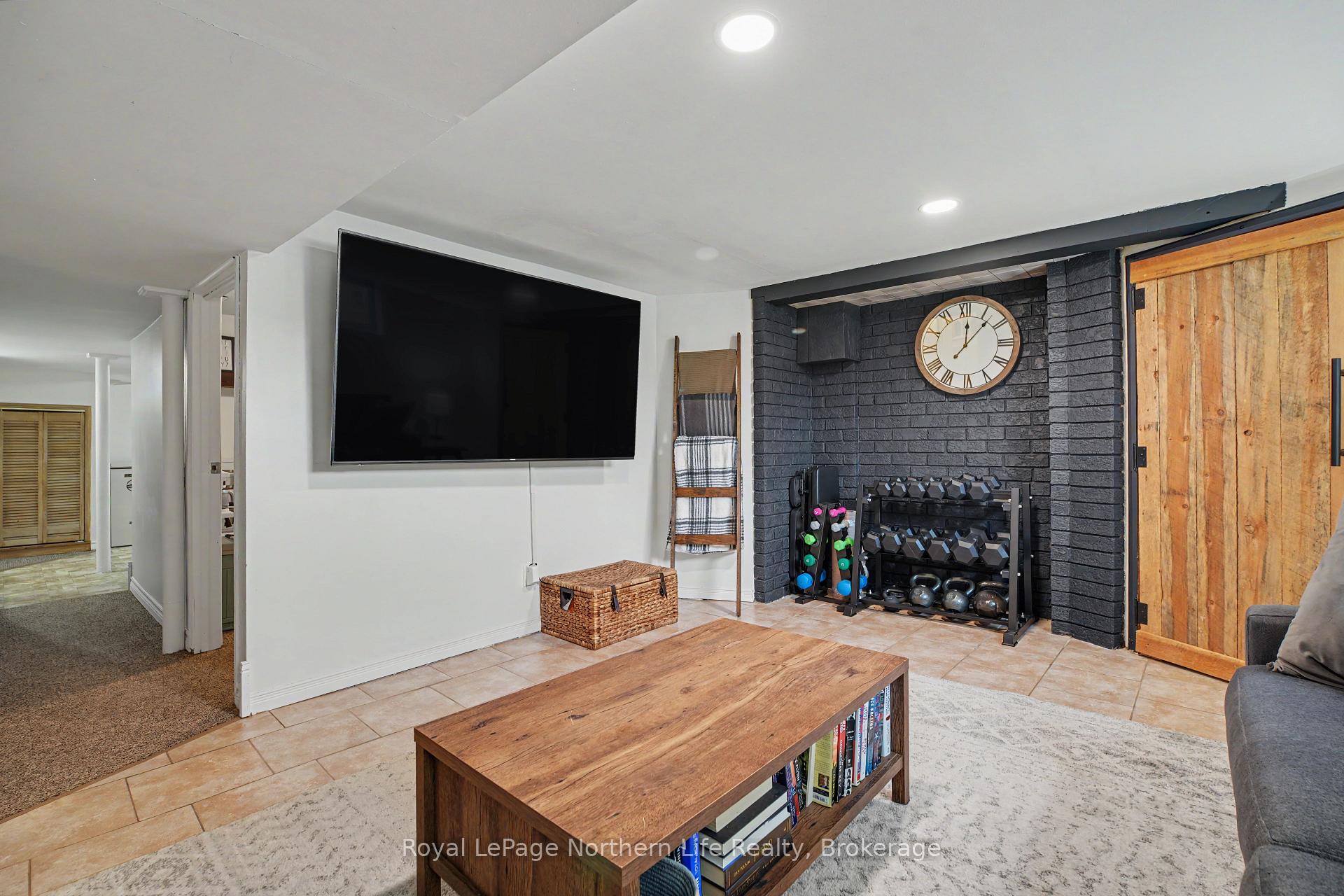 Photo 25 of 835 Lorne Avenue, North Bay, Central — HOMEH