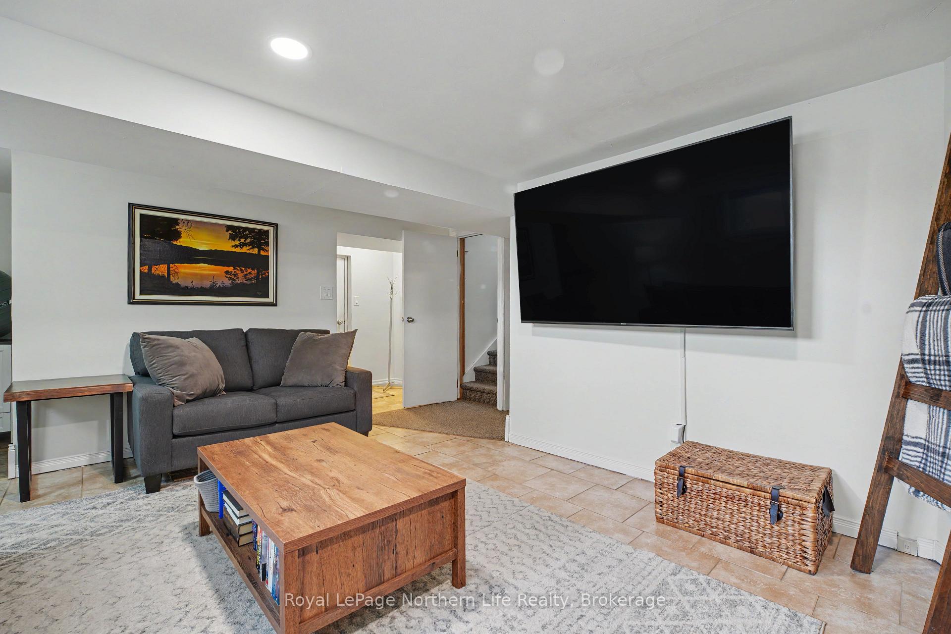 Photo 26 of 835 Lorne Avenue, North Bay, Central — HOMEH