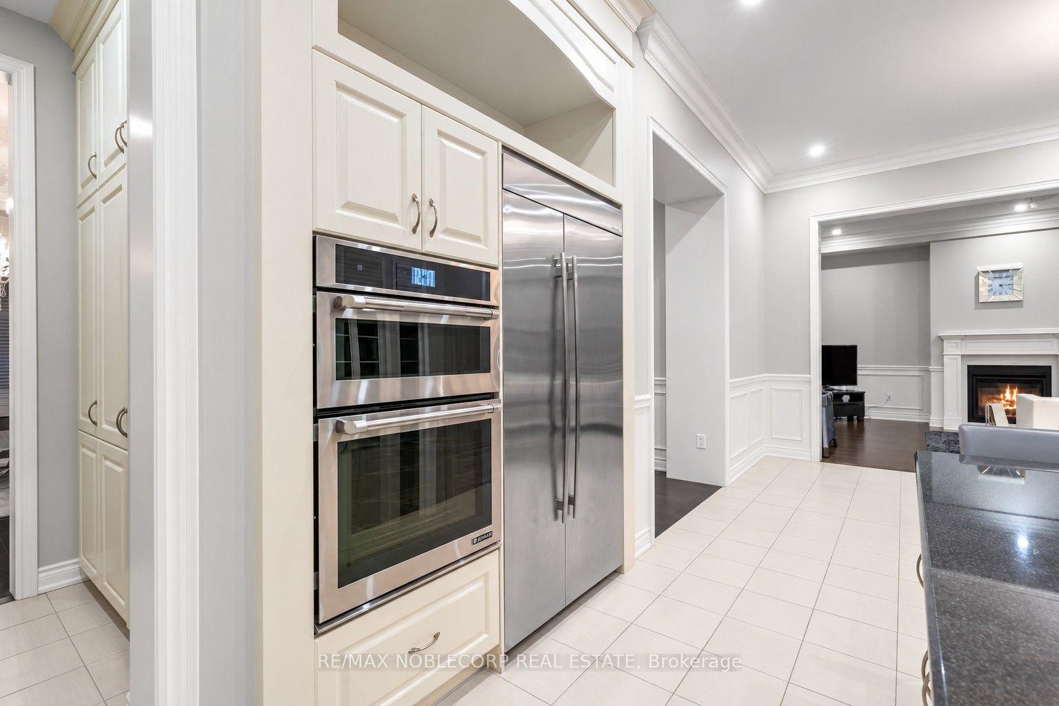 Photo 23 of 48 Nave Street, Vaughan, Kleinburg — HOMEH