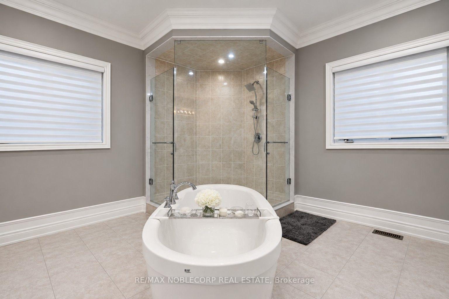 Photo 30 of 48 Nave Street, Vaughan, Kleinburg — HOMEH