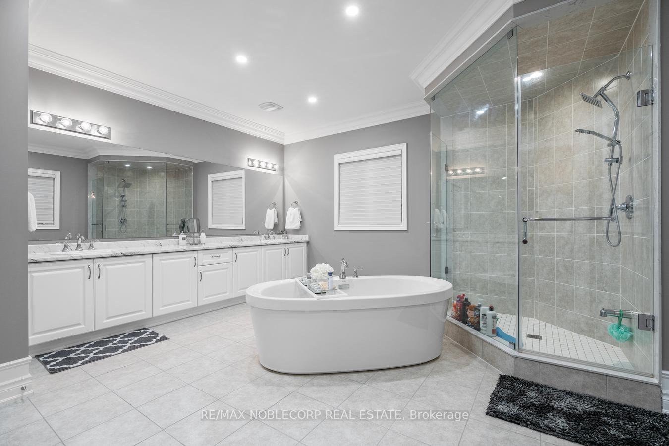 Photo 31 of 48 Nave Street, Vaughan, Kleinburg — HOMEH