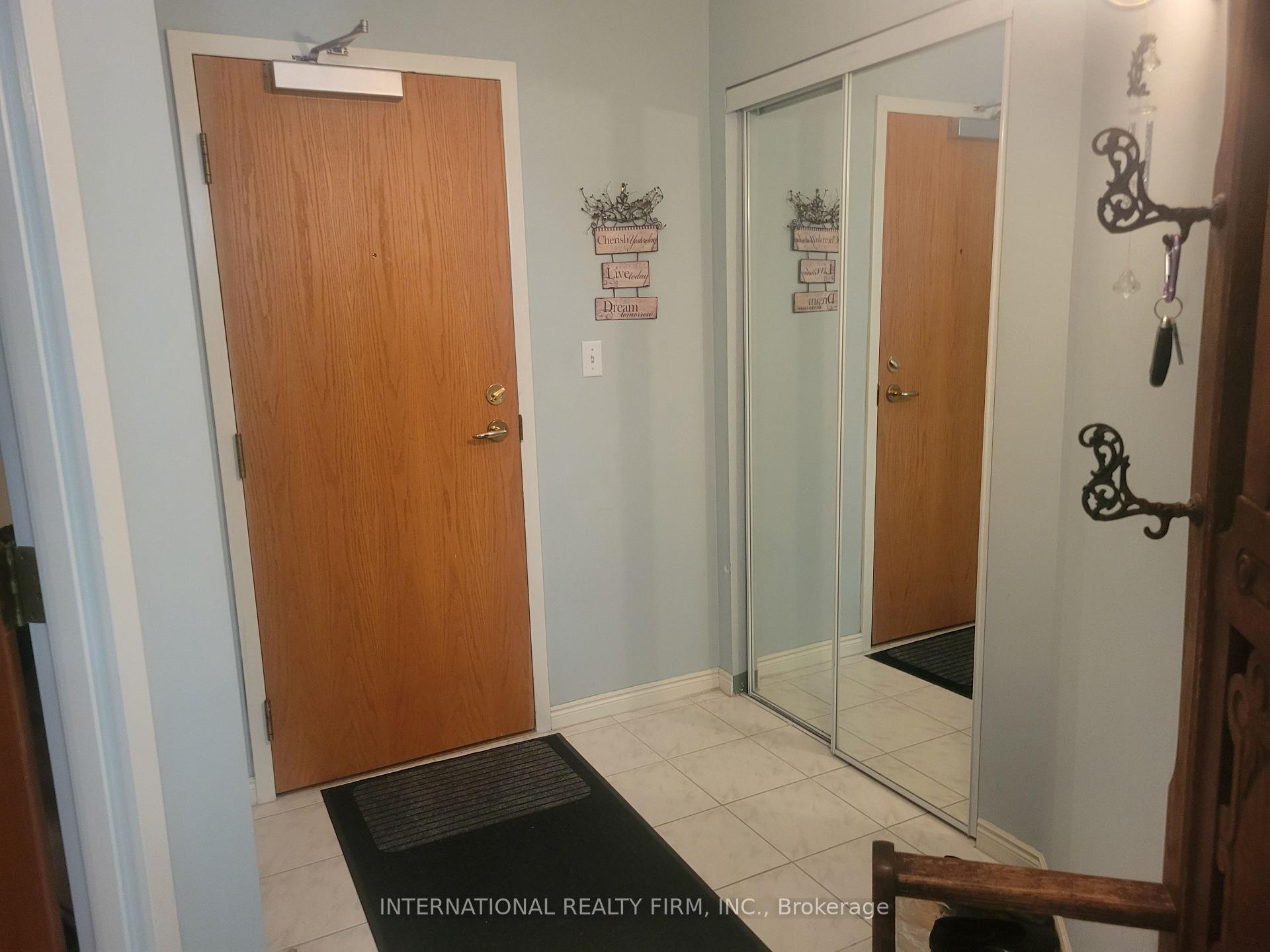 Photo 11 of Unit 310, 85 Wellington Street W, Aurora, Aurora Village — HOMEH
